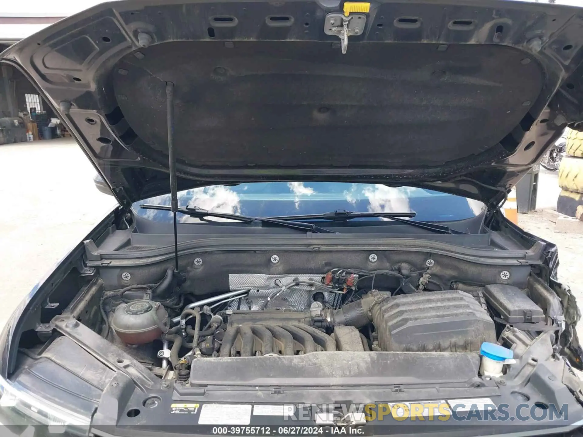 10 Photograph of a damaged car 1V2UR2CA7LC504330 VOLKSWAGEN ATLAS 2020