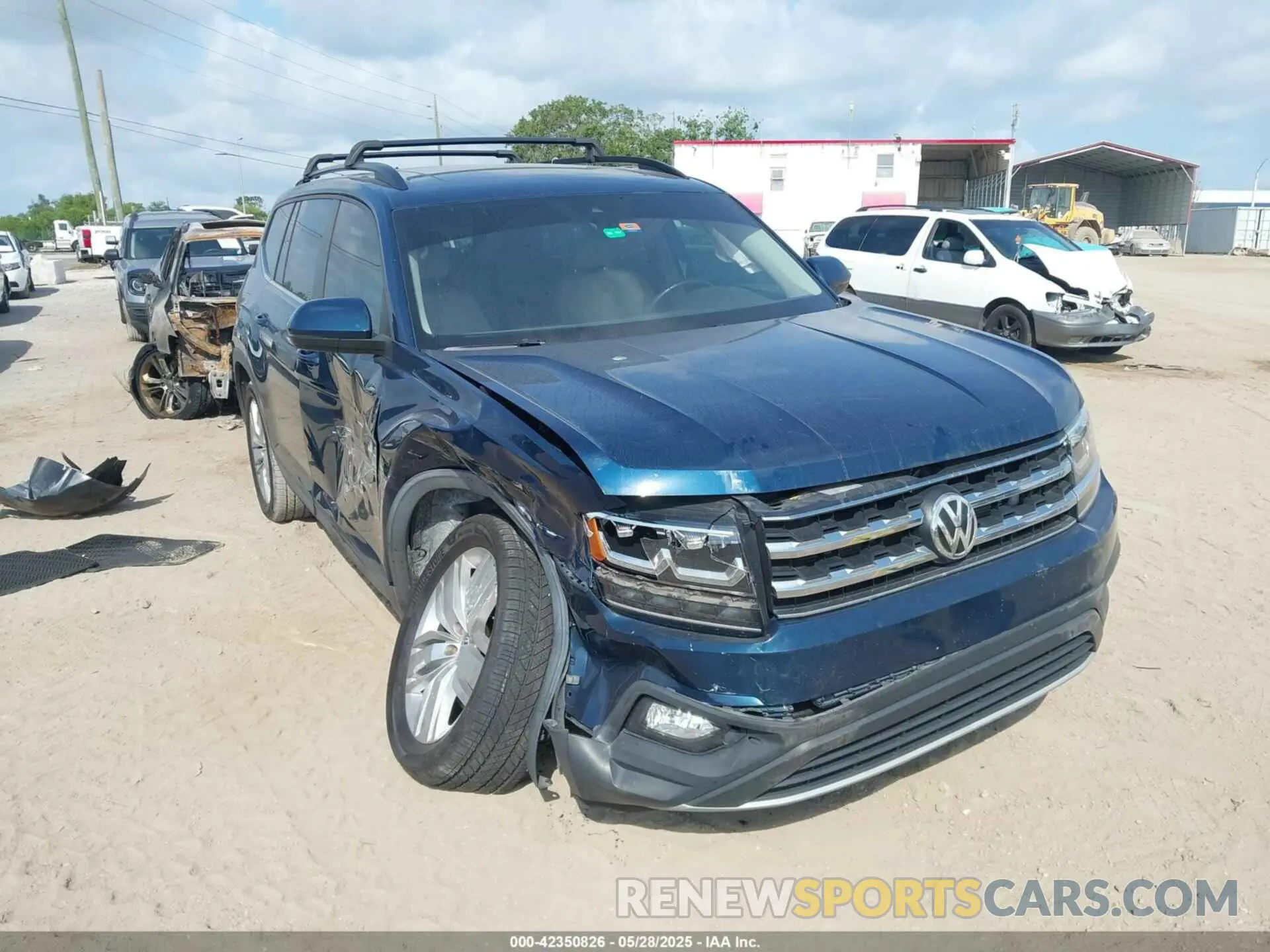 6 Photograph of a damaged car 1V2WR2CA8LC503891 VOLKSWAGEN ATLAS 2020