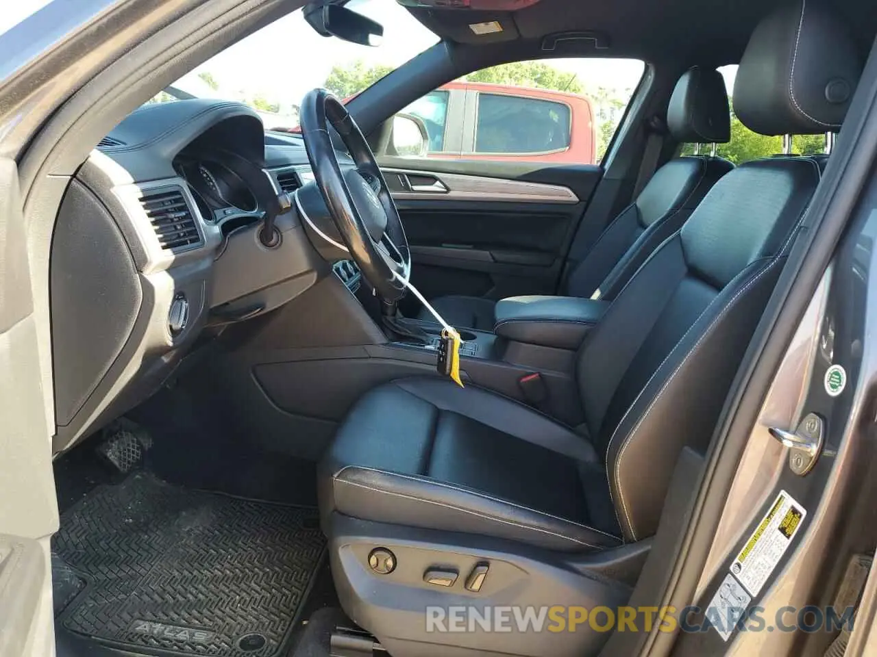 7 Photograph of a damaged car 1V2YE2CA5LC219798 VOLKSWAGEN ATLAS 2020