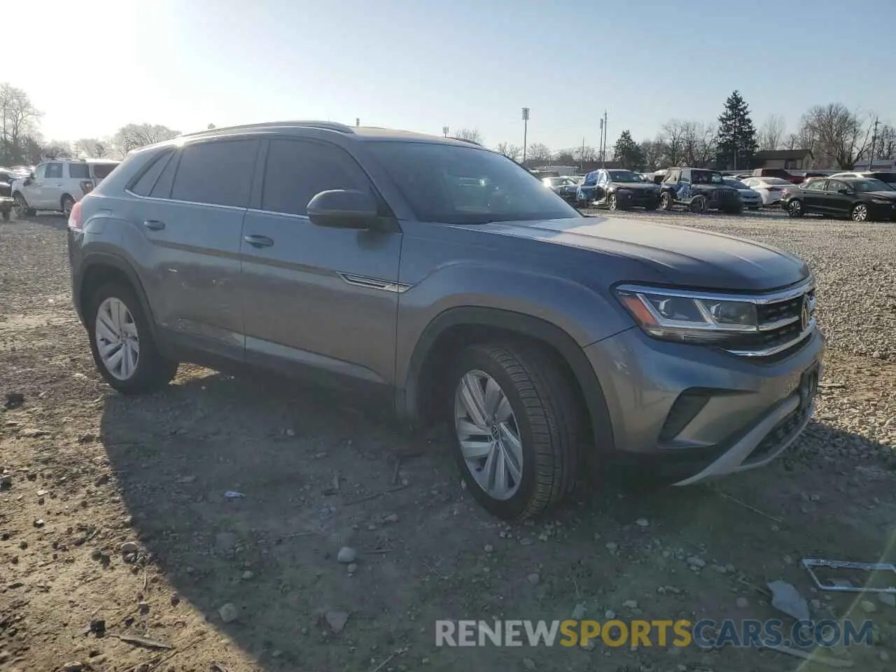 4 Photograph of a damaged car 1V2YE2CA7LC226509 VOLKSWAGEN ATLAS 2020