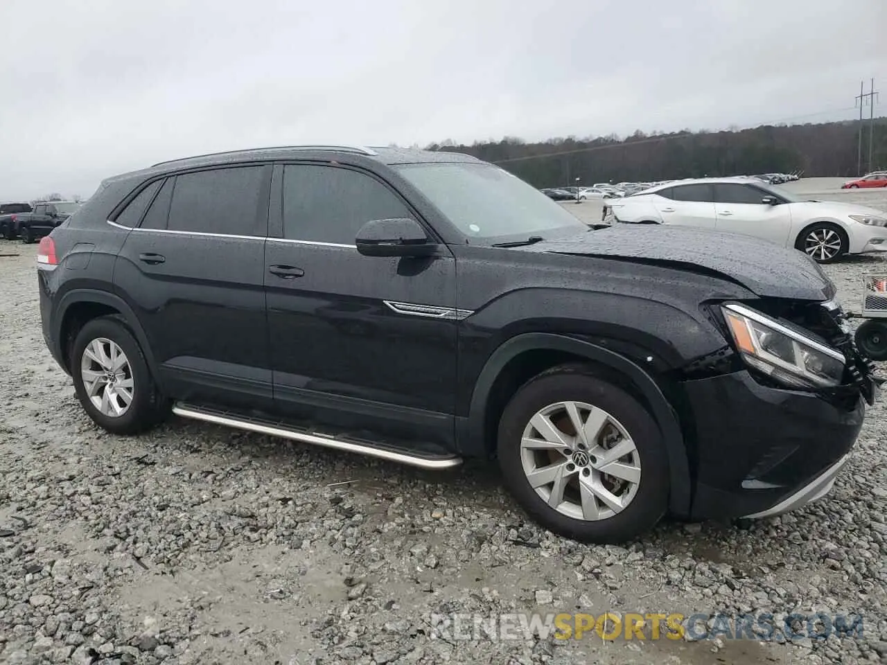 4 Photograph of a damaged car 1V2AC2CA1MC211626 VOLKSWAGEN ATLAS 2021