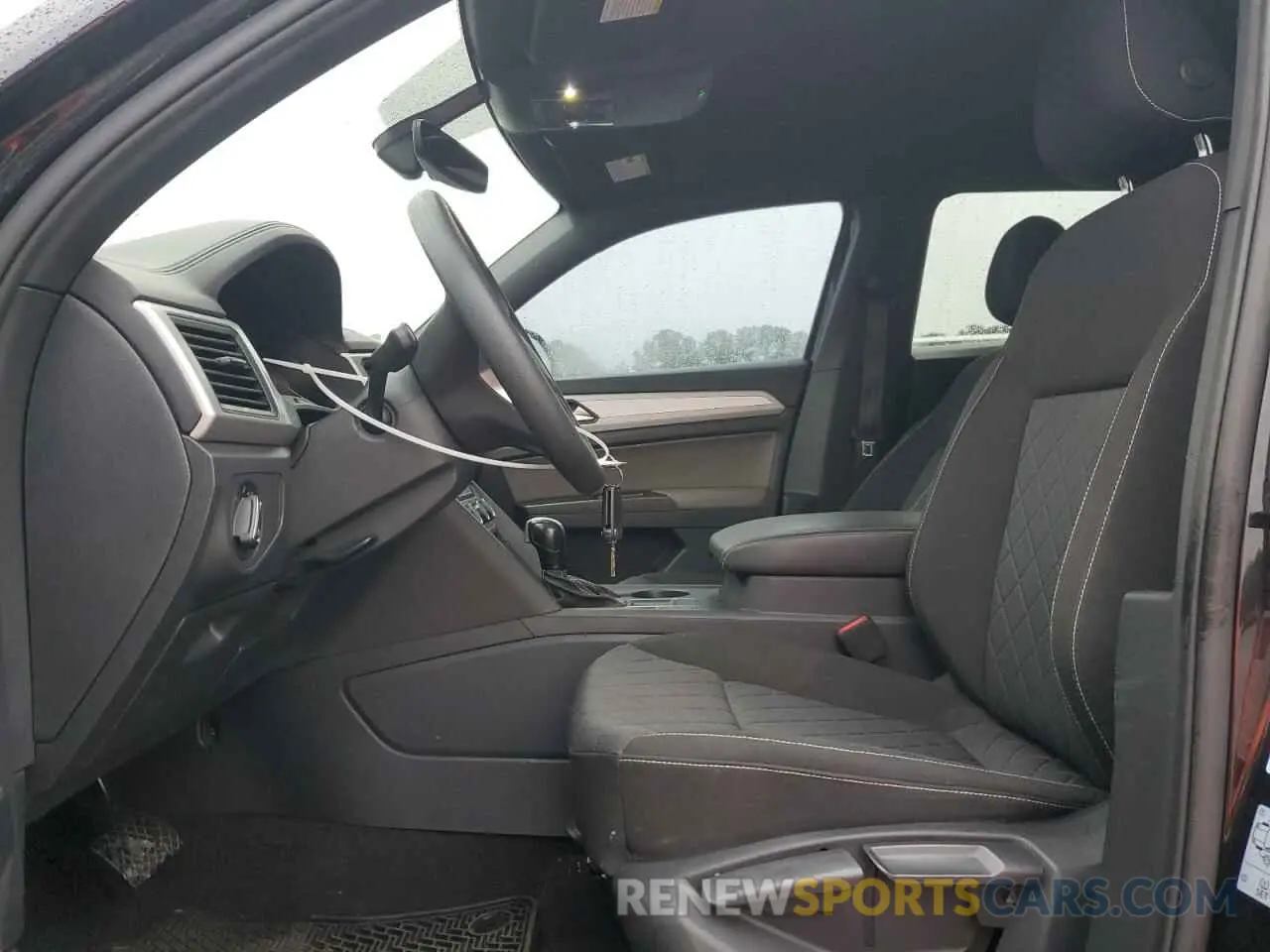7 Photograph of a damaged car 1V2AC2CA1MC211626 VOLKSWAGEN ATLAS 2021