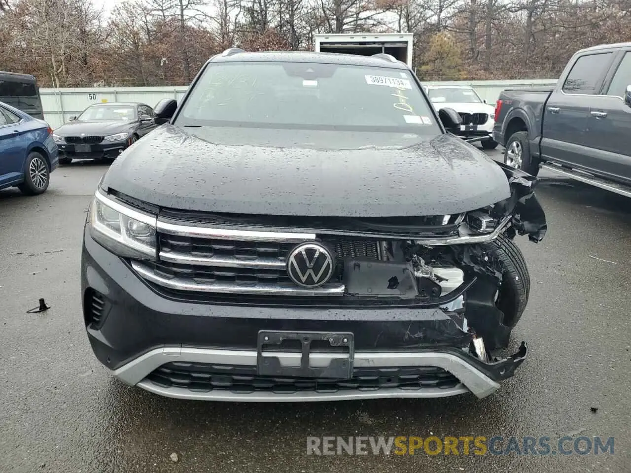 5 Photograph of a damaged car 1V2BE2CA7MC211872 VOLKSWAGEN ATLAS 2021