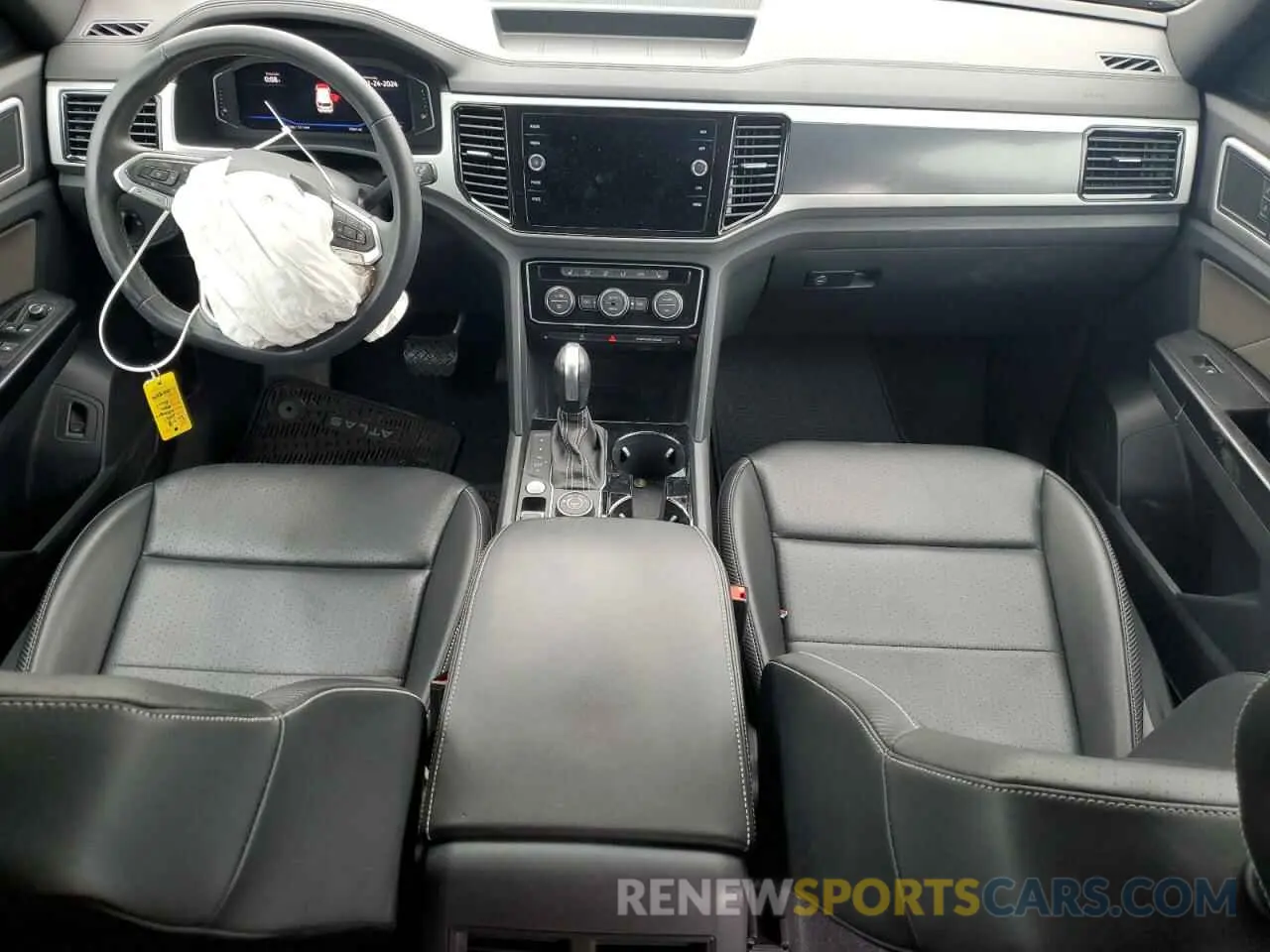 8 Photograph of a damaged car 1V2BE2CA7MC211872 VOLKSWAGEN ATLAS 2021