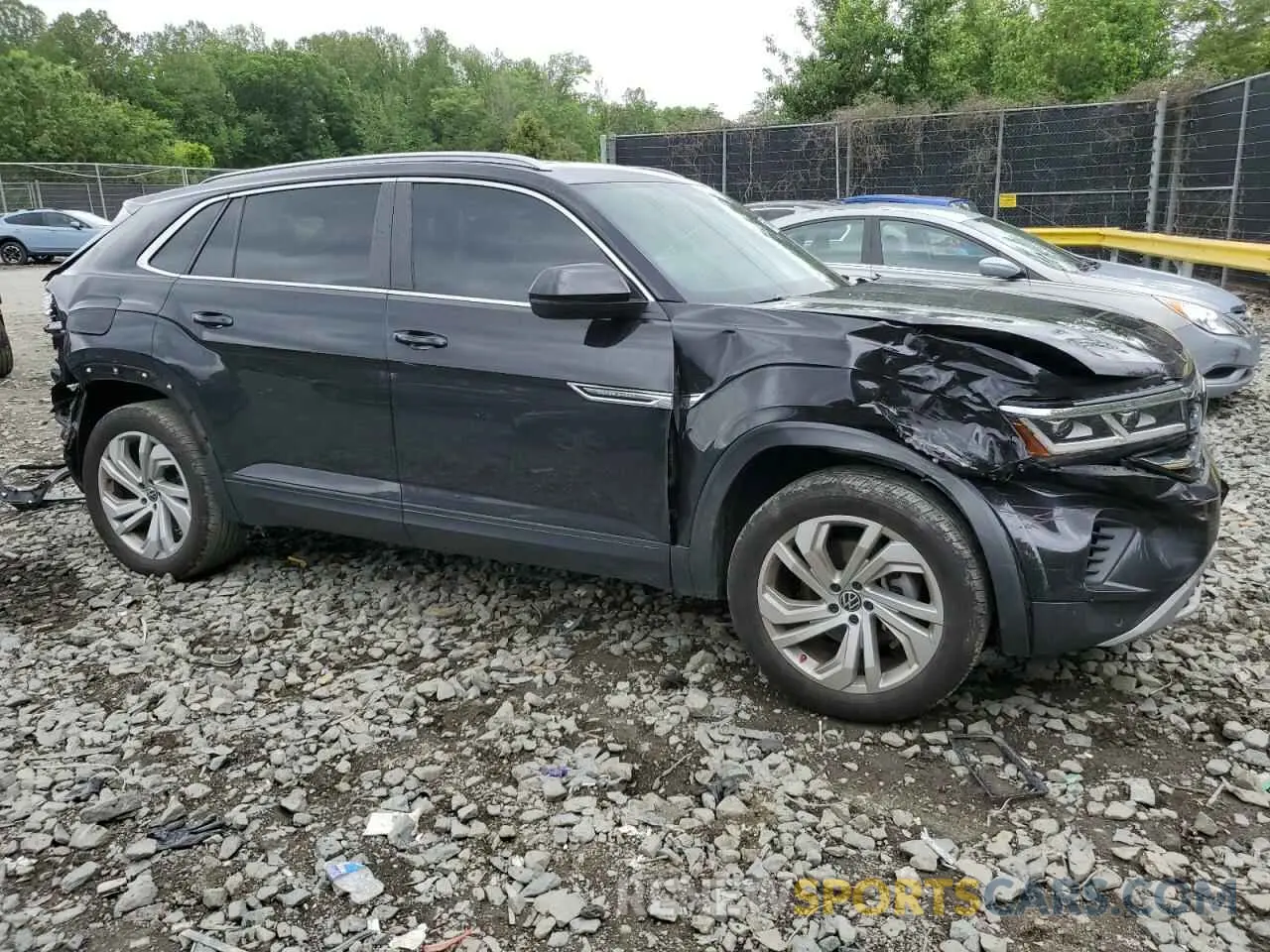 4 Фотография поврежденного автомобиля 1V2BE2CA7MC213069 VOLKSWAGEN ATLAS 2021