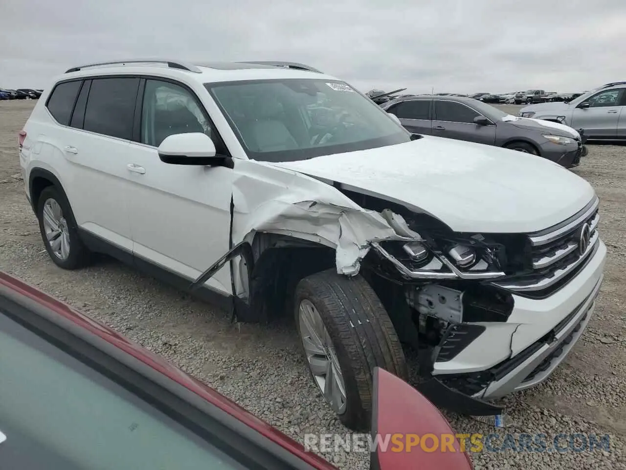 4 Photograph of a damaged car 1V2BR2CA2MC595550 VOLKSWAGEN ATLAS 2021