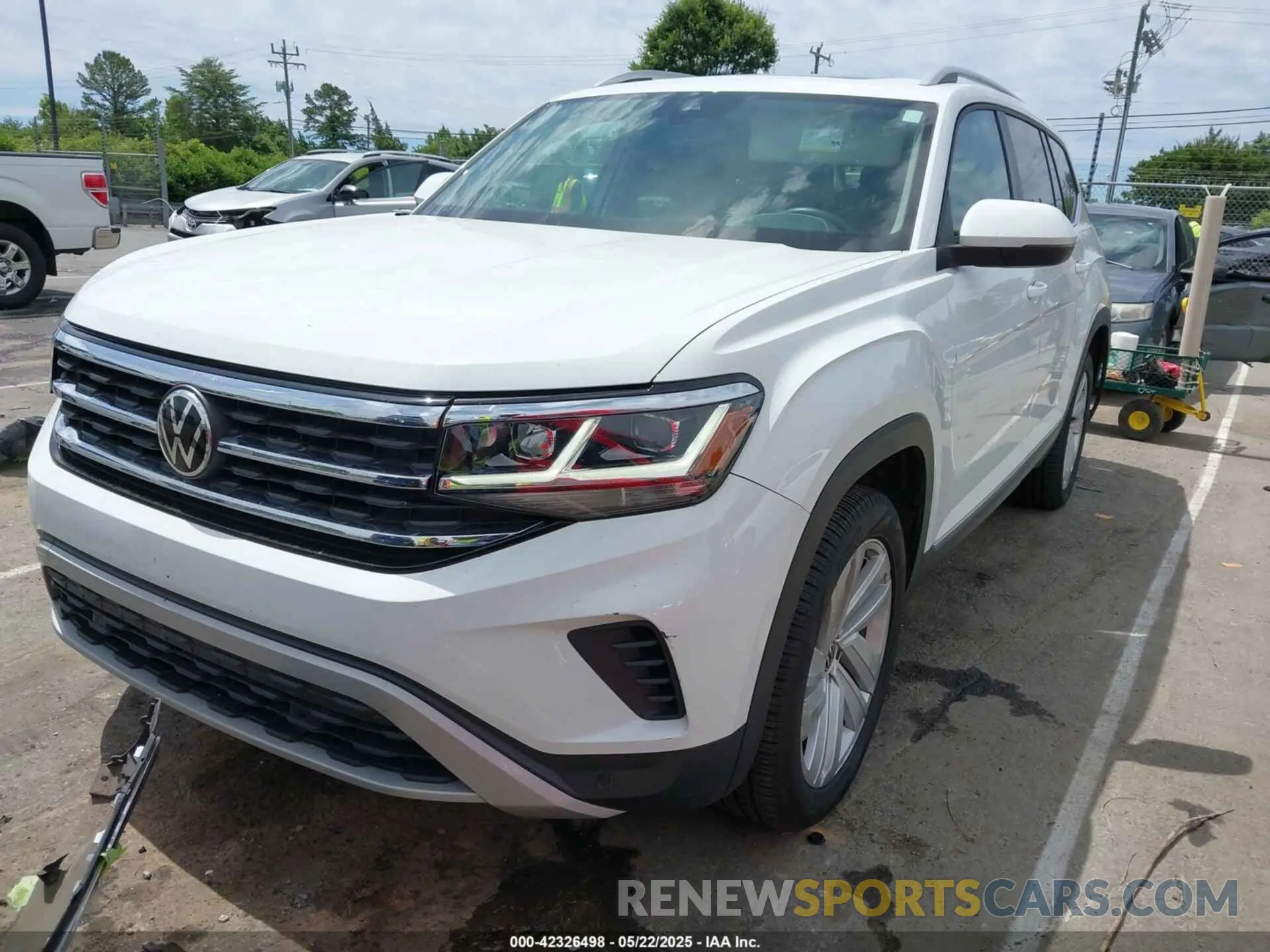 2 Фотография поврежденного автомобиля 1V2BR2CA4MC541523 VOLKSWAGEN ATLAS 2021