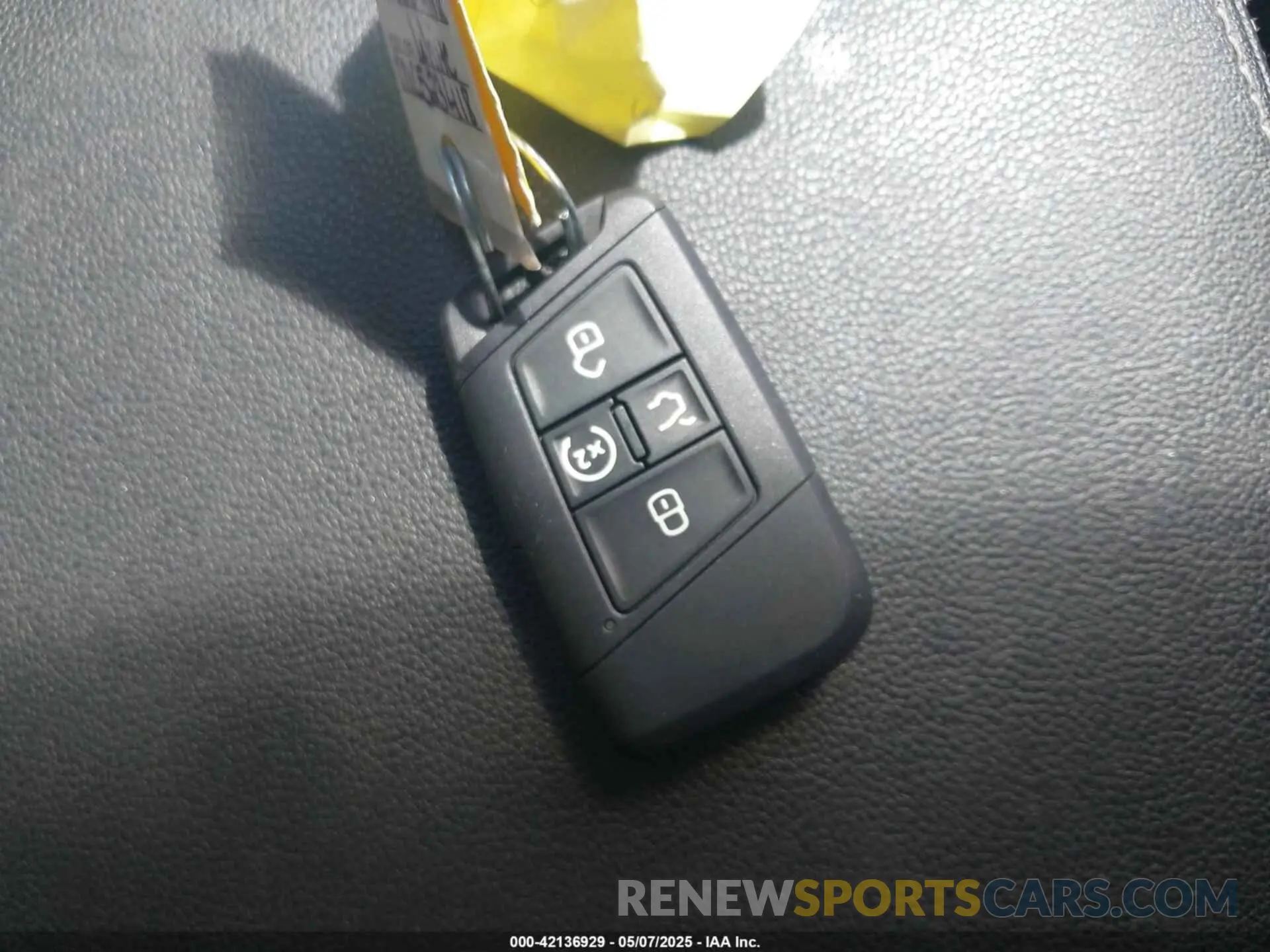 11 Photograph of a damaged car 1V2BR2CA5MC523418 VOLKSWAGEN ATLAS 2021