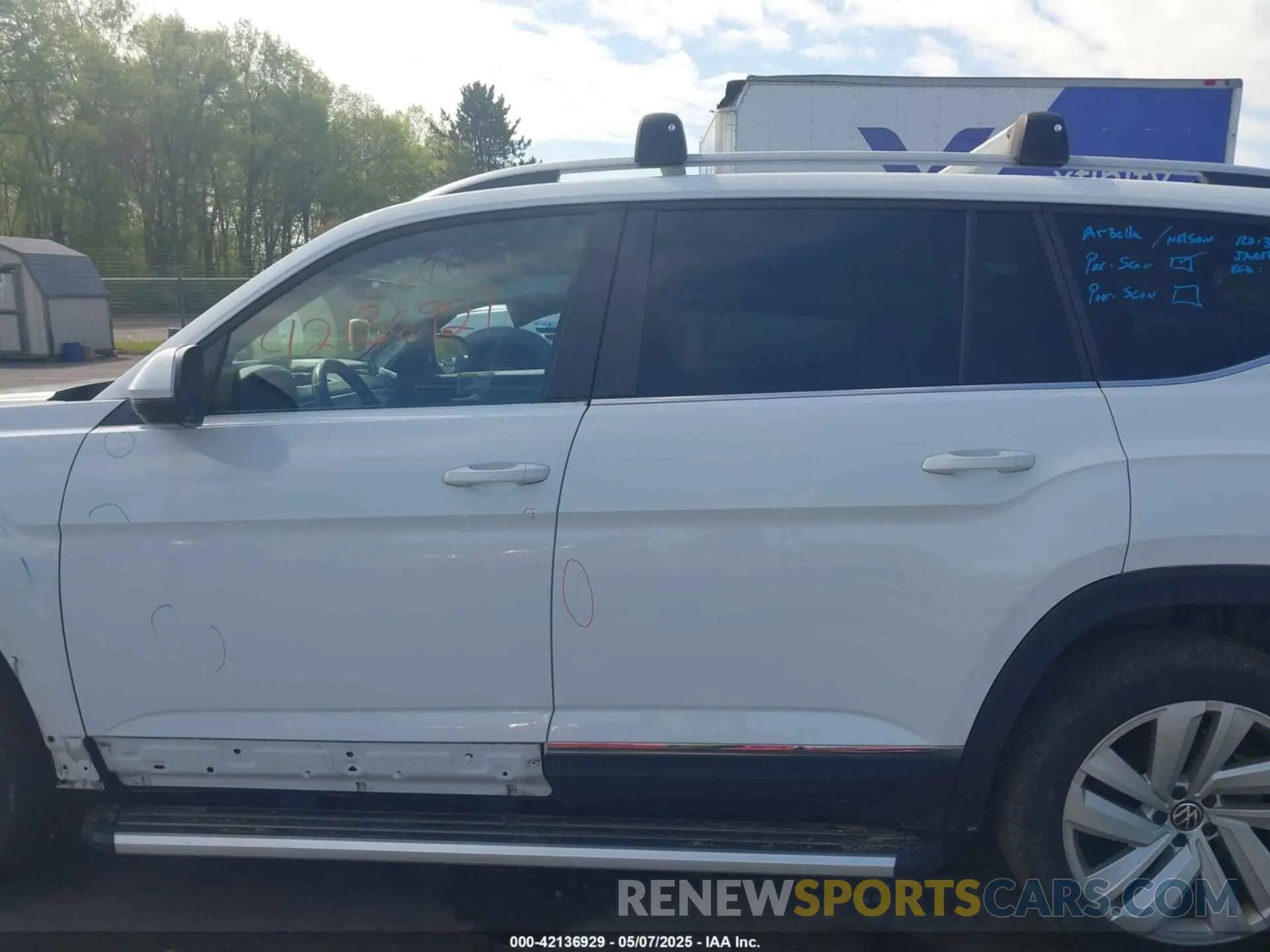 15 Photograph of a damaged car 1V2BR2CA5MC523418 VOLKSWAGEN ATLAS 2021