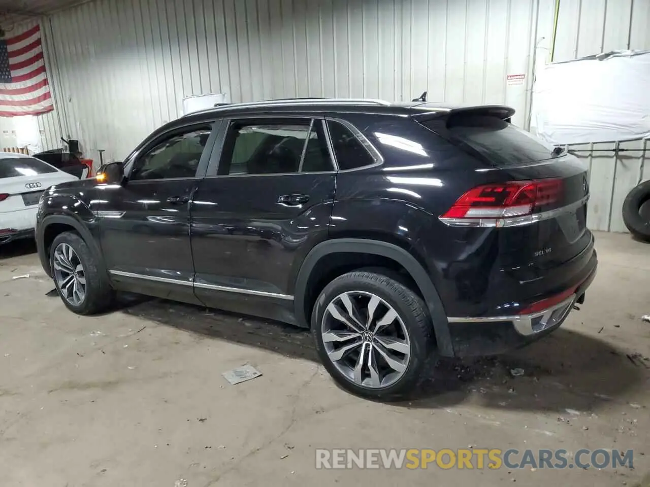 2 Фотография поврежденного автомобиля 1V2CE2CA2MC214313 VOLKSWAGEN ATLAS 2021