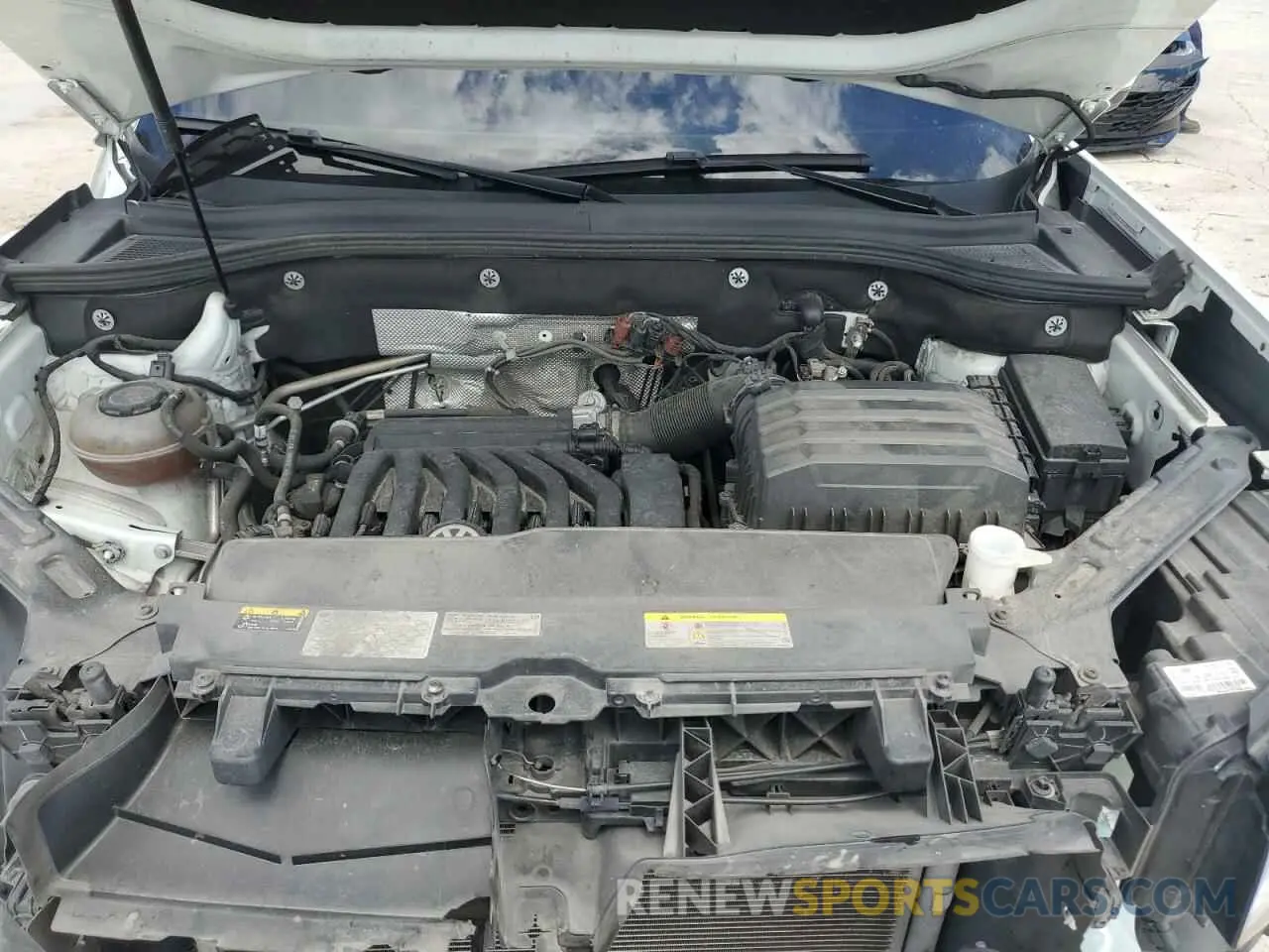 12 Photograph of a damaged car 1V2CE2CA9MC221744 VOLKSWAGEN ATLAS 2021