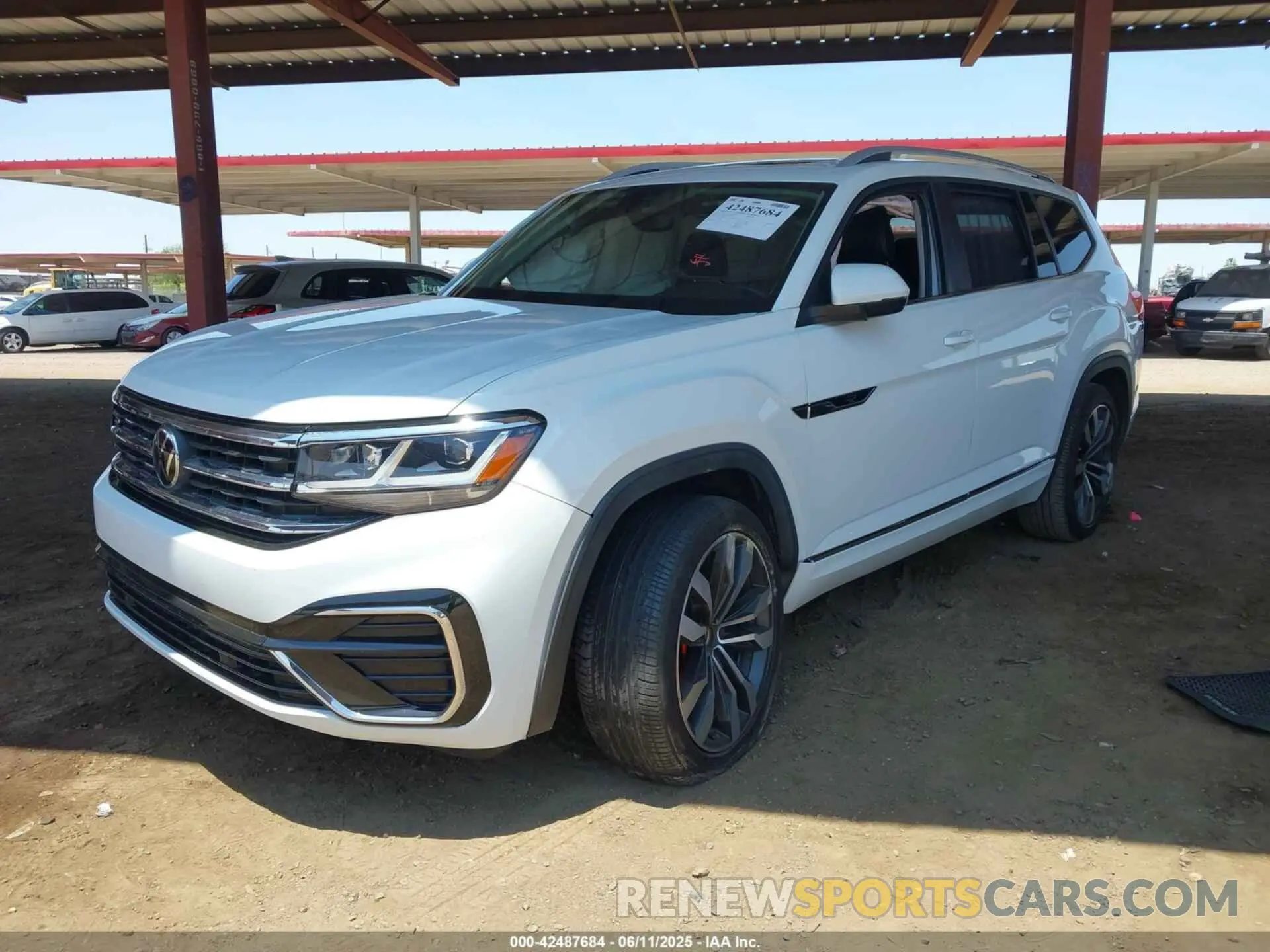 2 Photograph of a damaged car 1V2CR2CAXMC540915 VOLKSWAGEN ATLAS 2021