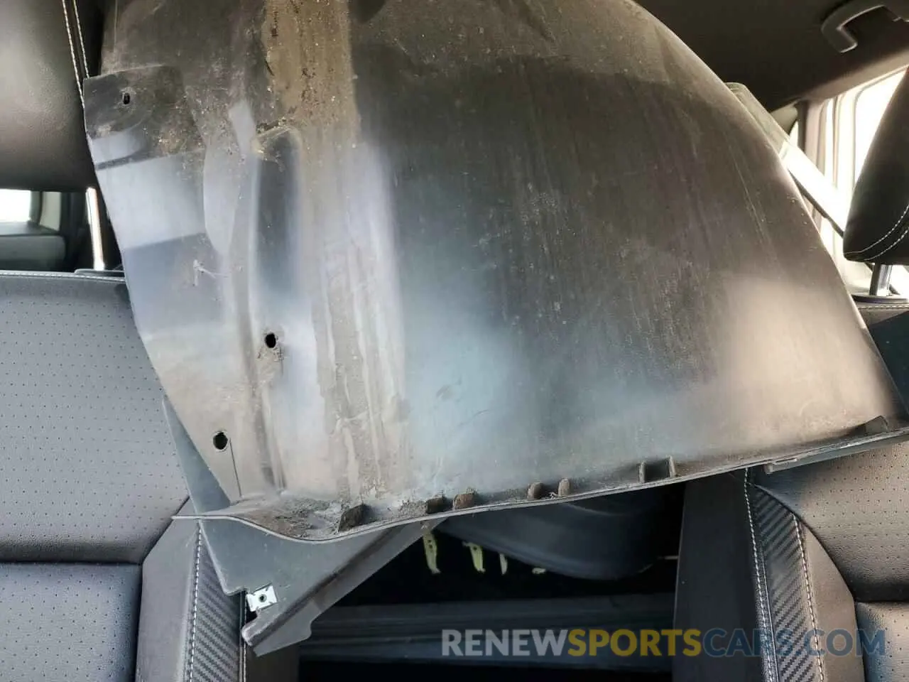 10 Photograph of a damaged car 1V2DC2CA3MC215853 VOLKSWAGEN ATLAS 2021