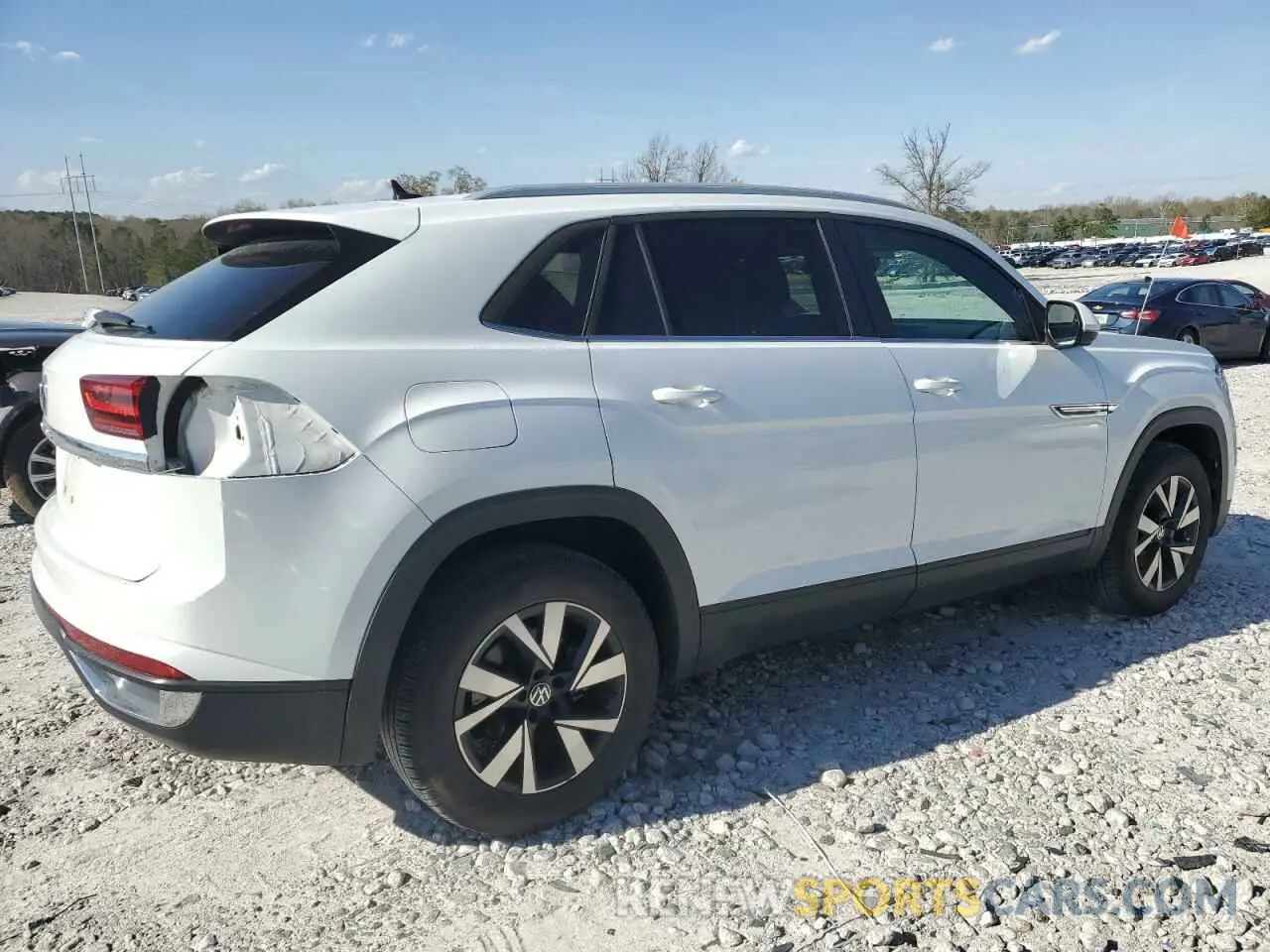 3 Photograph of a damaged car 1V2DC2CA3MC215853 VOLKSWAGEN ATLAS 2021