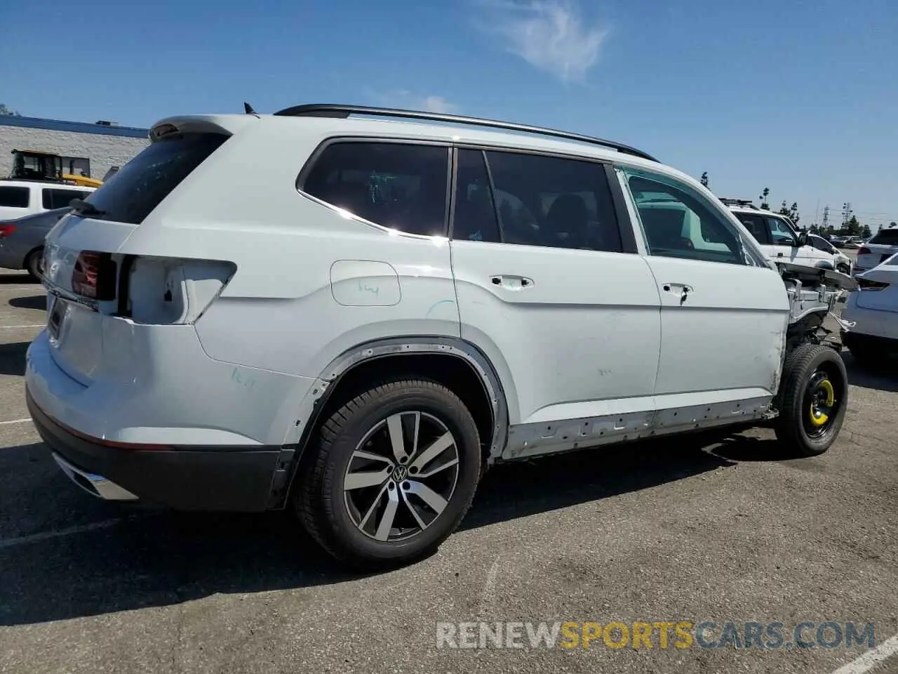 3 Photograph of a damaged car 1V2DP2CA1MC549724 VOLKSWAGEN ATLAS 2021