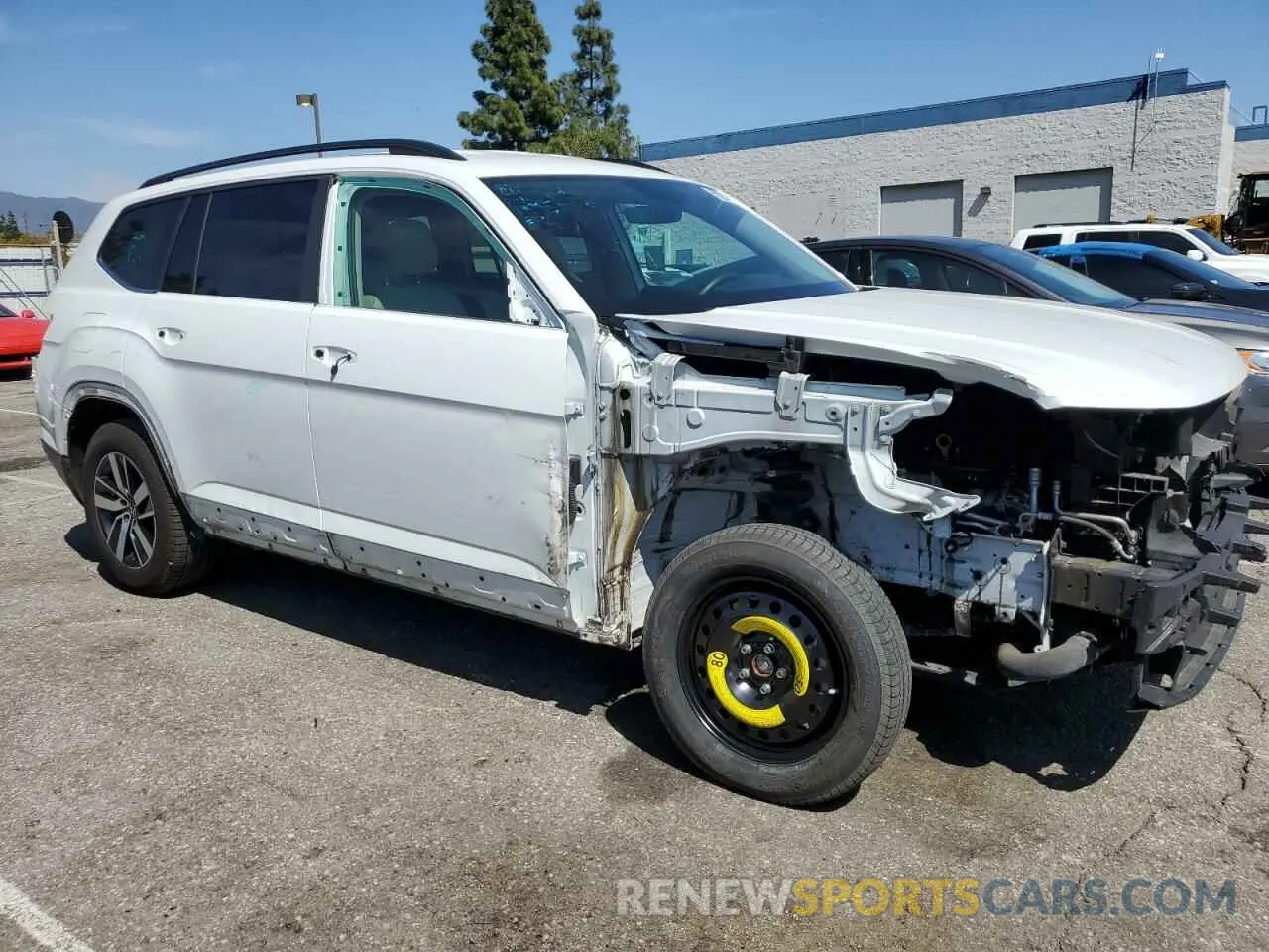 4 Photograph of a damaged car 1V2DP2CA1MC549724 VOLKSWAGEN ATLAS 2021