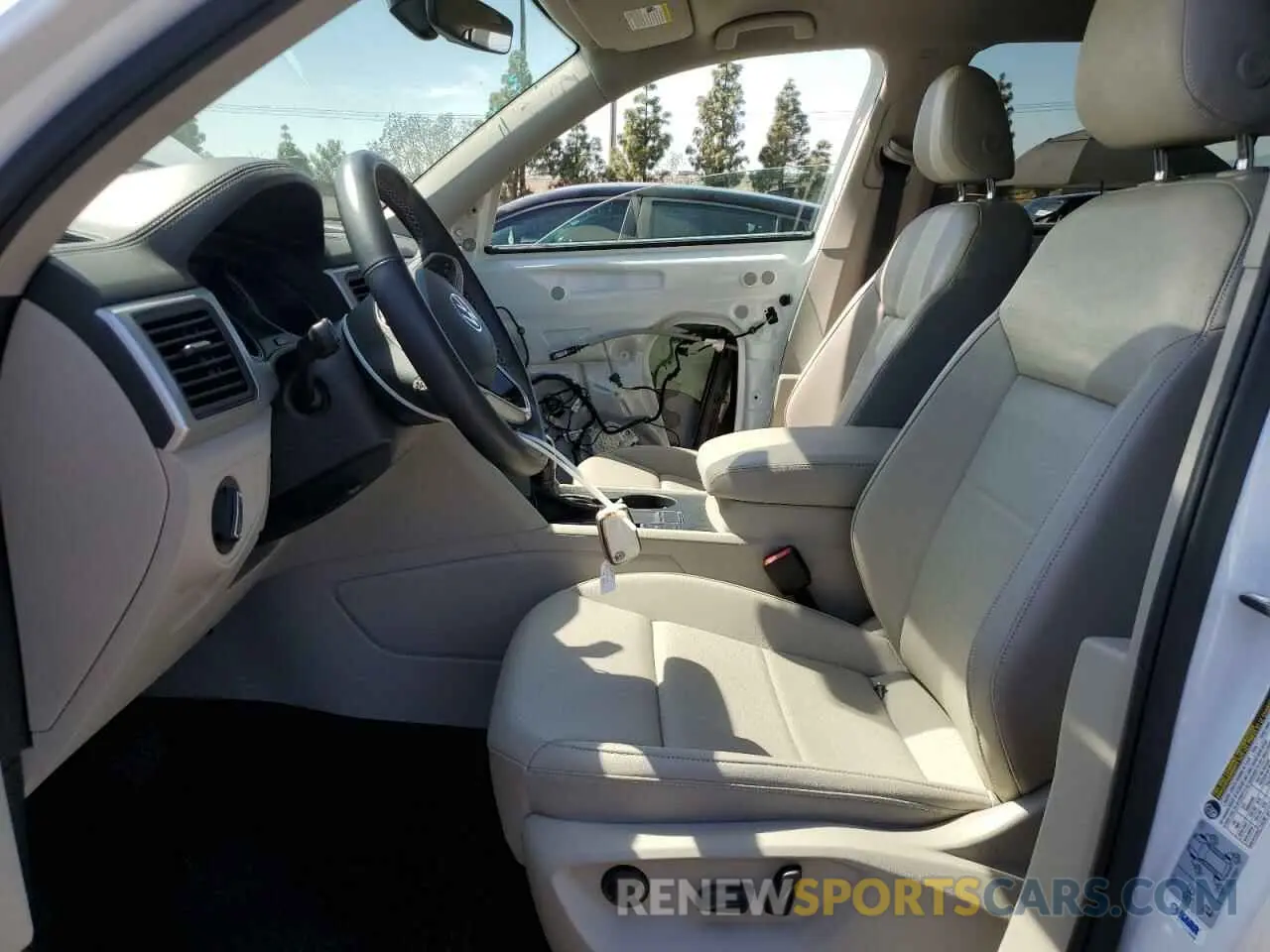 7 Photograph of a damaged car 1V2DP2CA1MC549724 VOLKSWAGEN ATLAS 2021