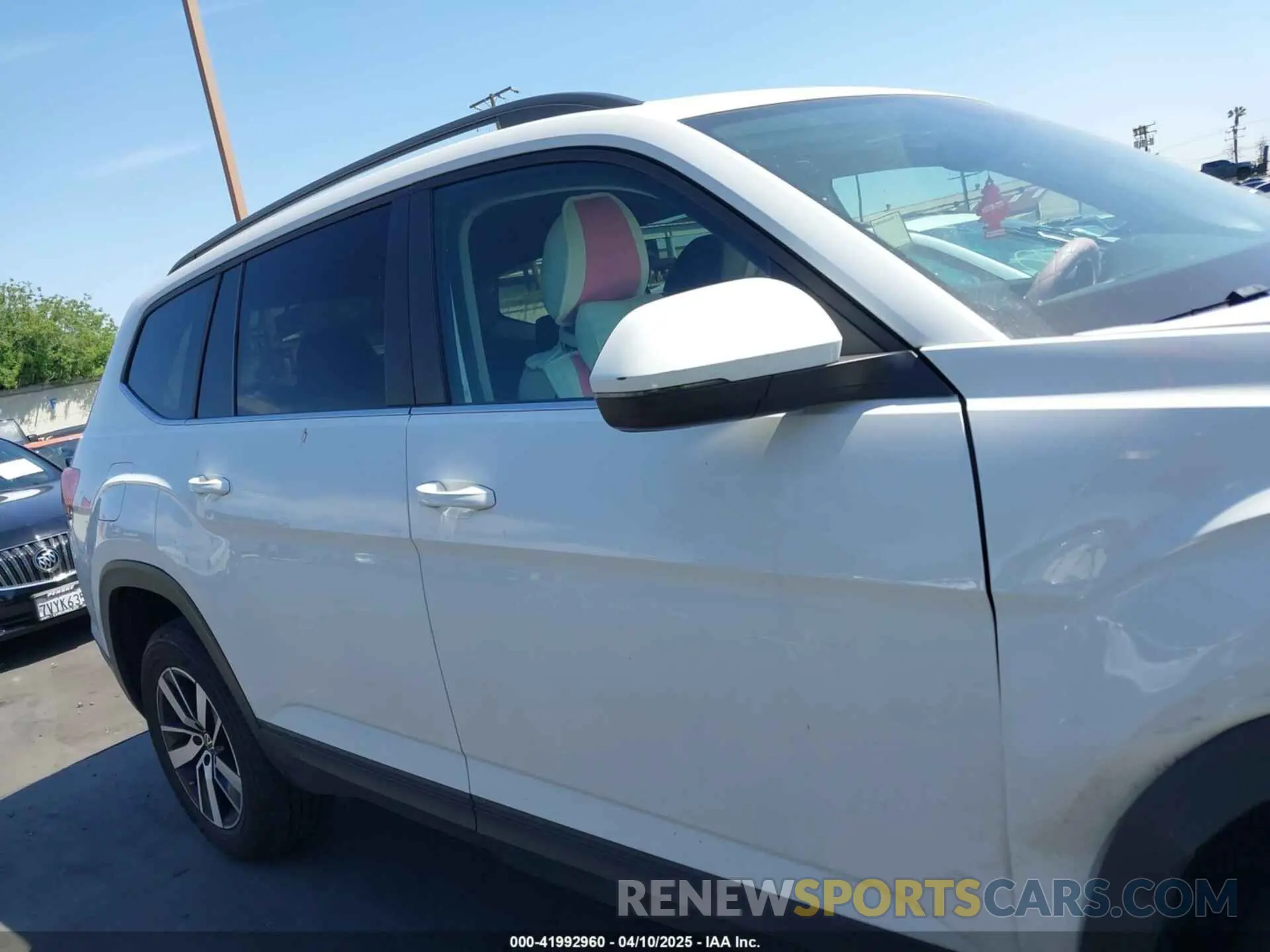 13 Photograph of a damaged car 1V2DP2CA5MC591104 VOLKSWAGEN ATLAS 2021