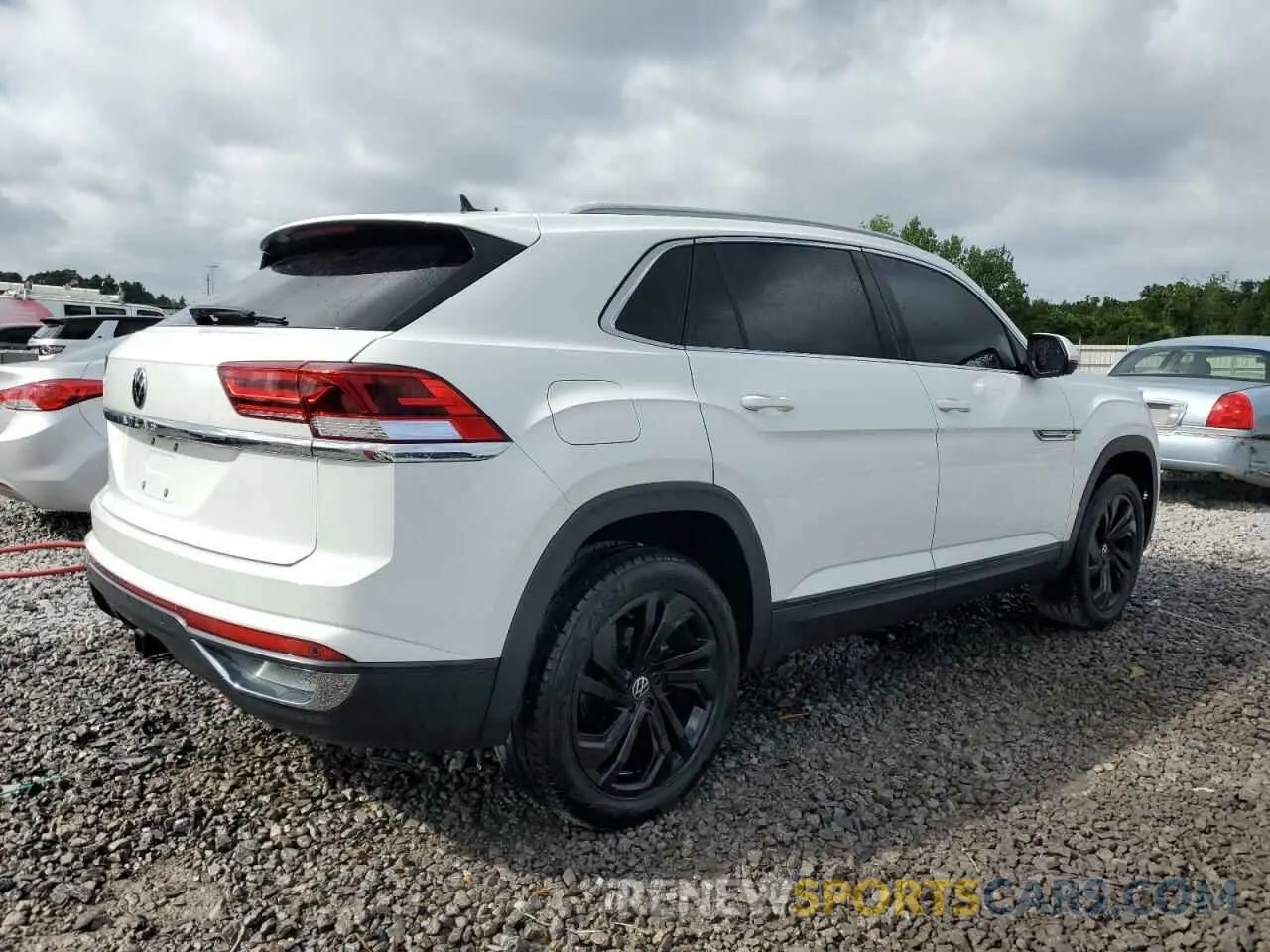 3 Photograph of a damaged car 1V2EE2CA0MC222998 VOLKSWAGEN ATLAS 2021