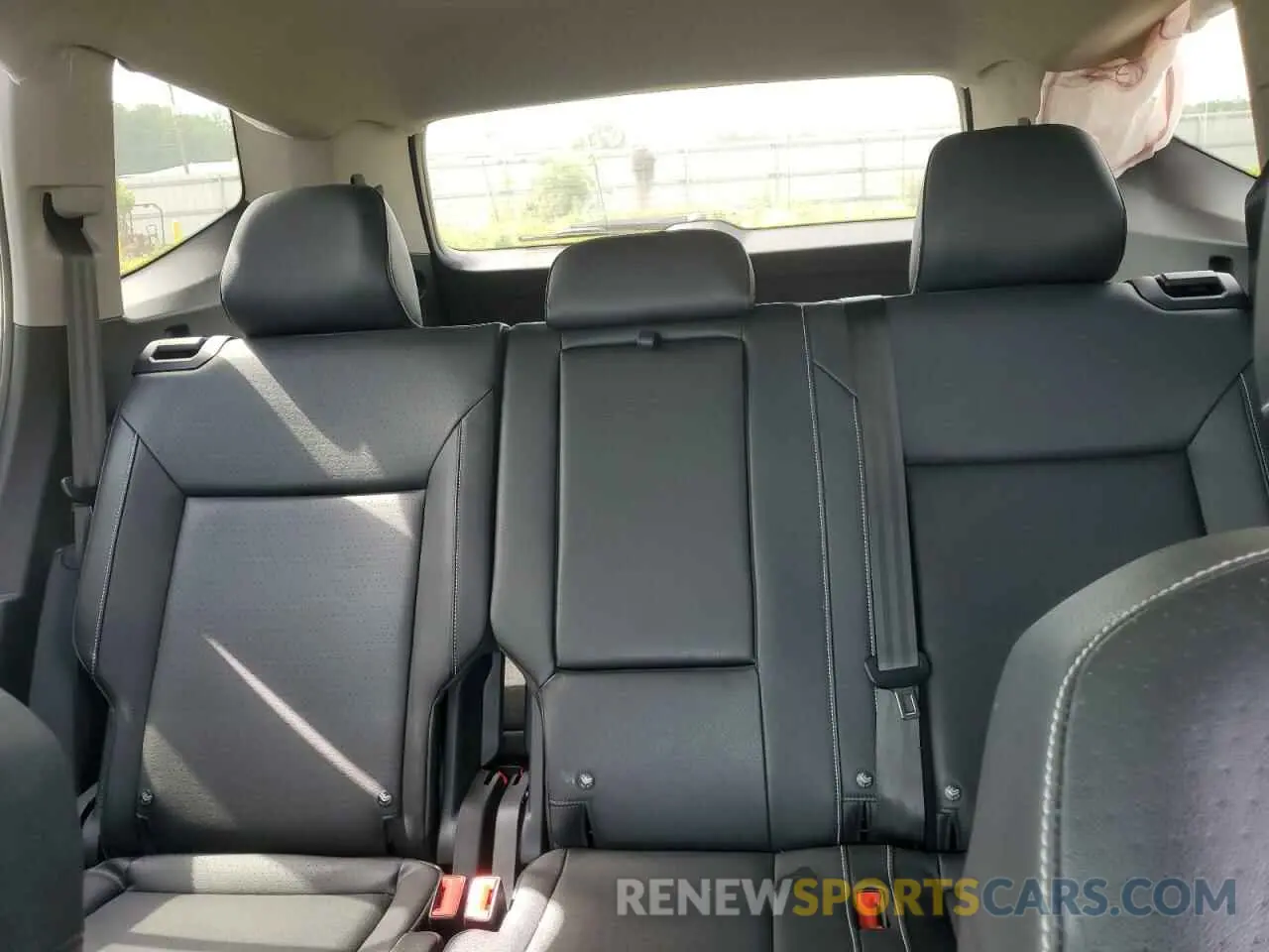 10 Photograph of a damaged car 1V2ER2CA1MC530508 VOLKSWAGEN ATLAS 2021