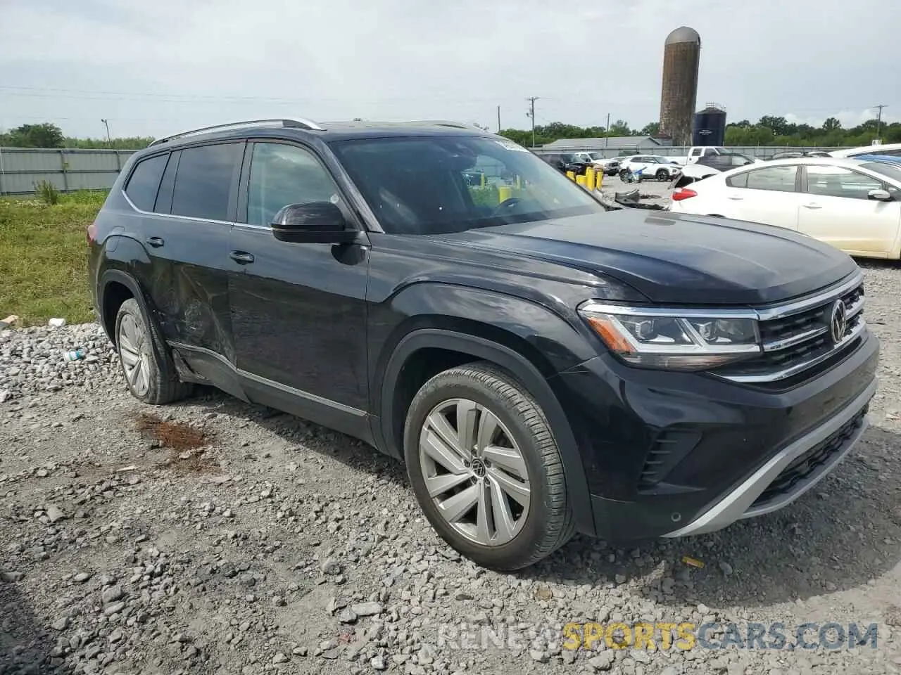 4 Photograph of a damaged car 1V2ER2CA1MC530508 VOLKSWAGEN ATLAS 2021