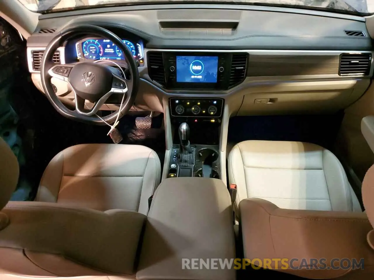 8 Photograph of a damaged car 1V2ER2CA4MC553118 VOLKSWAGEN ATLAS 2021