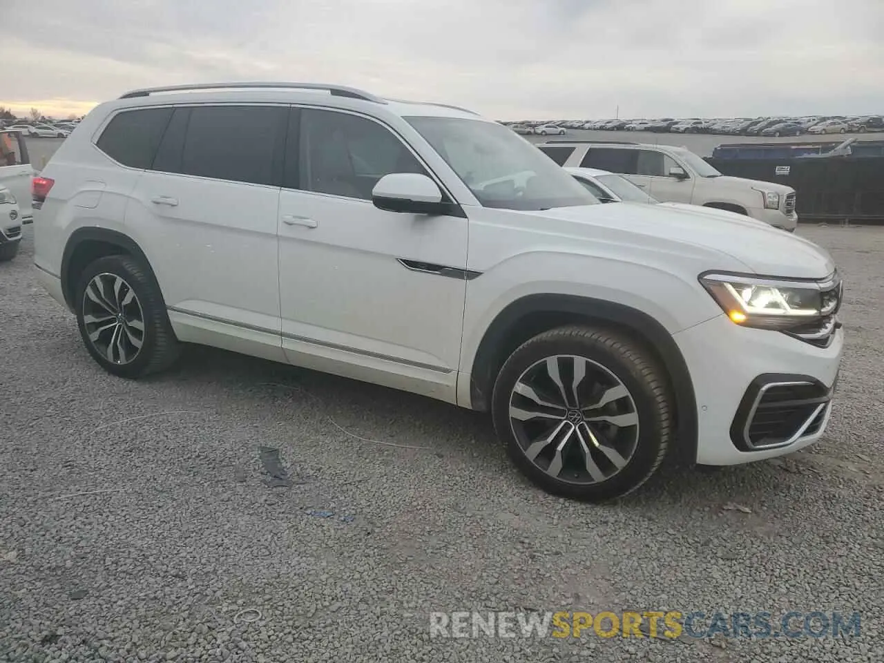4 Фотография поврежденного автомобиля 1V2FR2CA0MC561253 VOLKSWAGEN ATLAS 2021