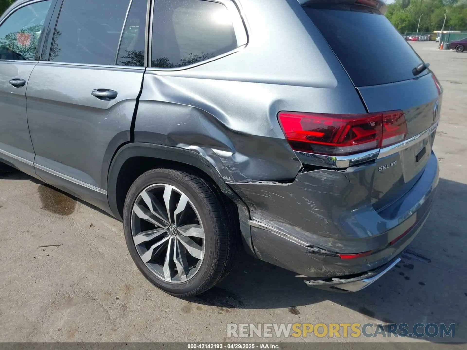 6 Photograph of a damaged car 1V2FR2CA2MC503869 VOLKSWAGEN ATLAS 2021