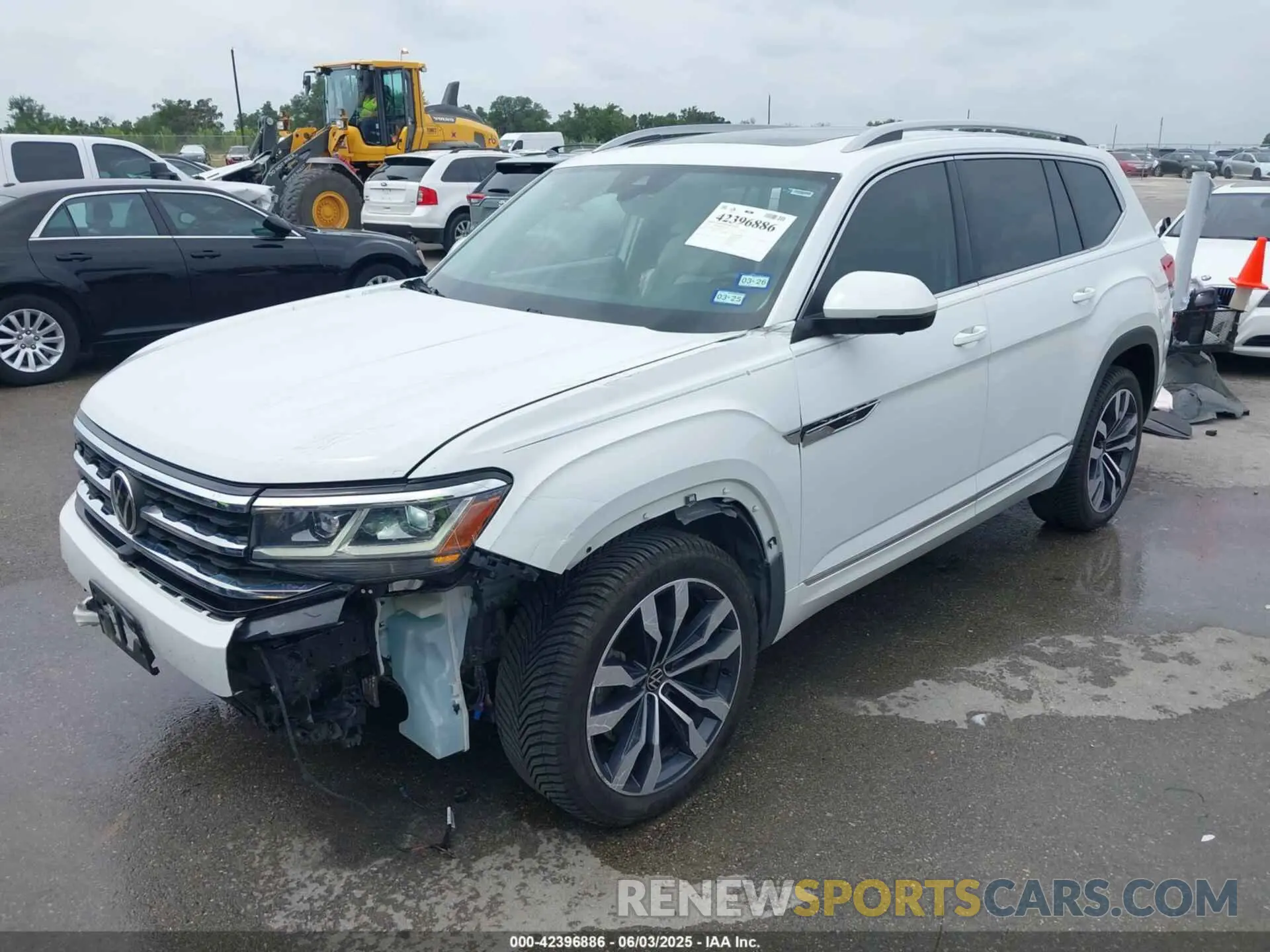 2 Photograph of a damaged car 1V2FR2CA6MC562617 VOLKSWAGEN ATLAS 2021