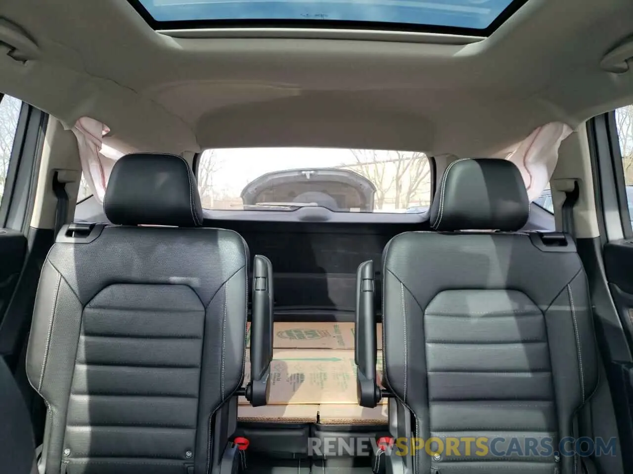 10 Photograph of a damaged car 1V2FR2CA6MC606860 VOLKSWAGEN ATLAS 2021