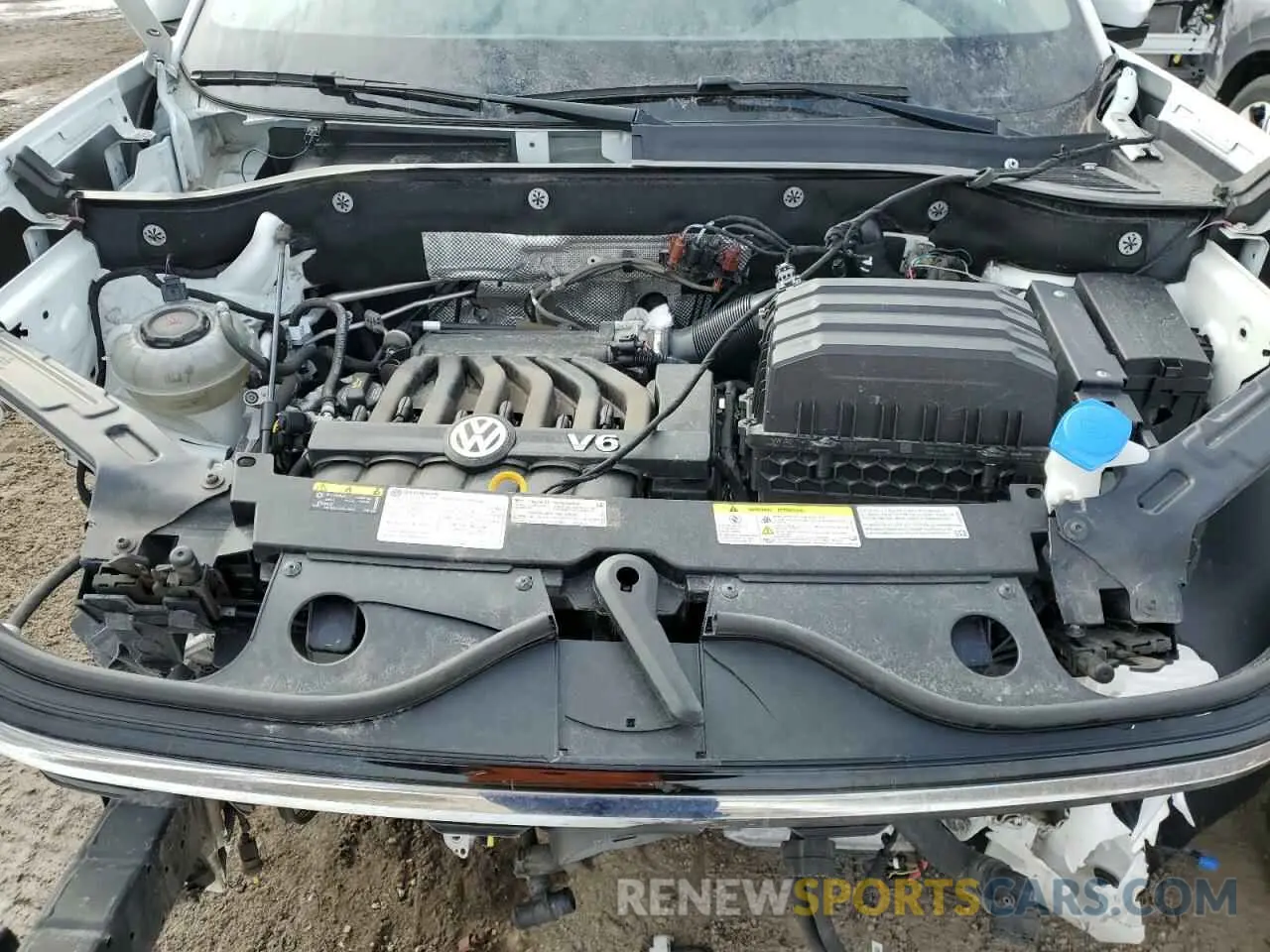 12 Photograph of a damaged car 1V2FR2CA8MC561355 VOLKSWAGEN ATLAS 2021