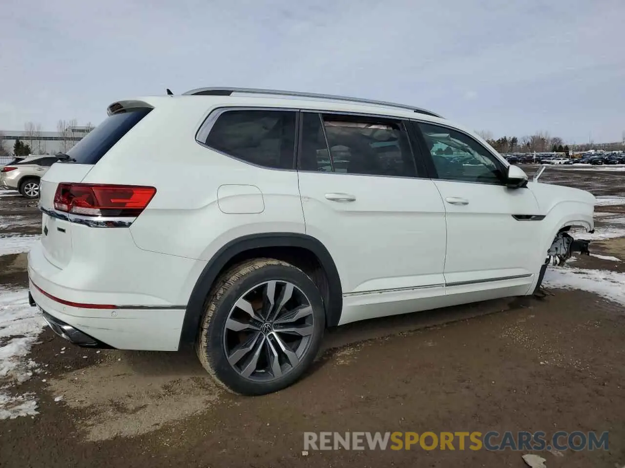 3 Photograph of a damaged car 1V2FR2CA8MC561355 VOLKSWAGEN ATLAS 2021