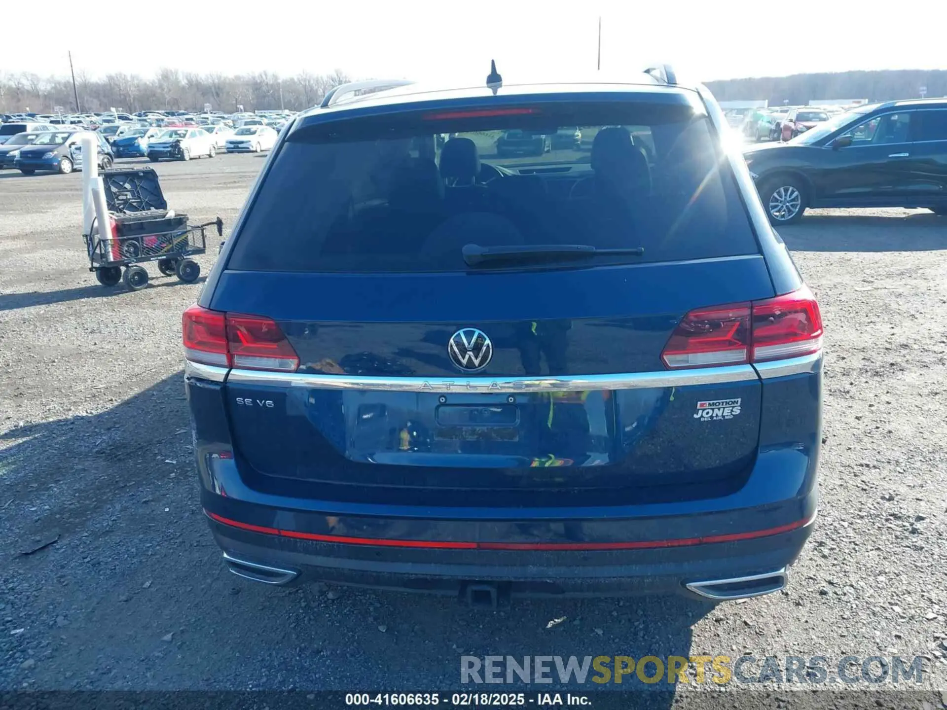 16 Photograph of a damaged car 1V2HR2CA1MC559181 VOLKSWAGEN ATLAS 2021