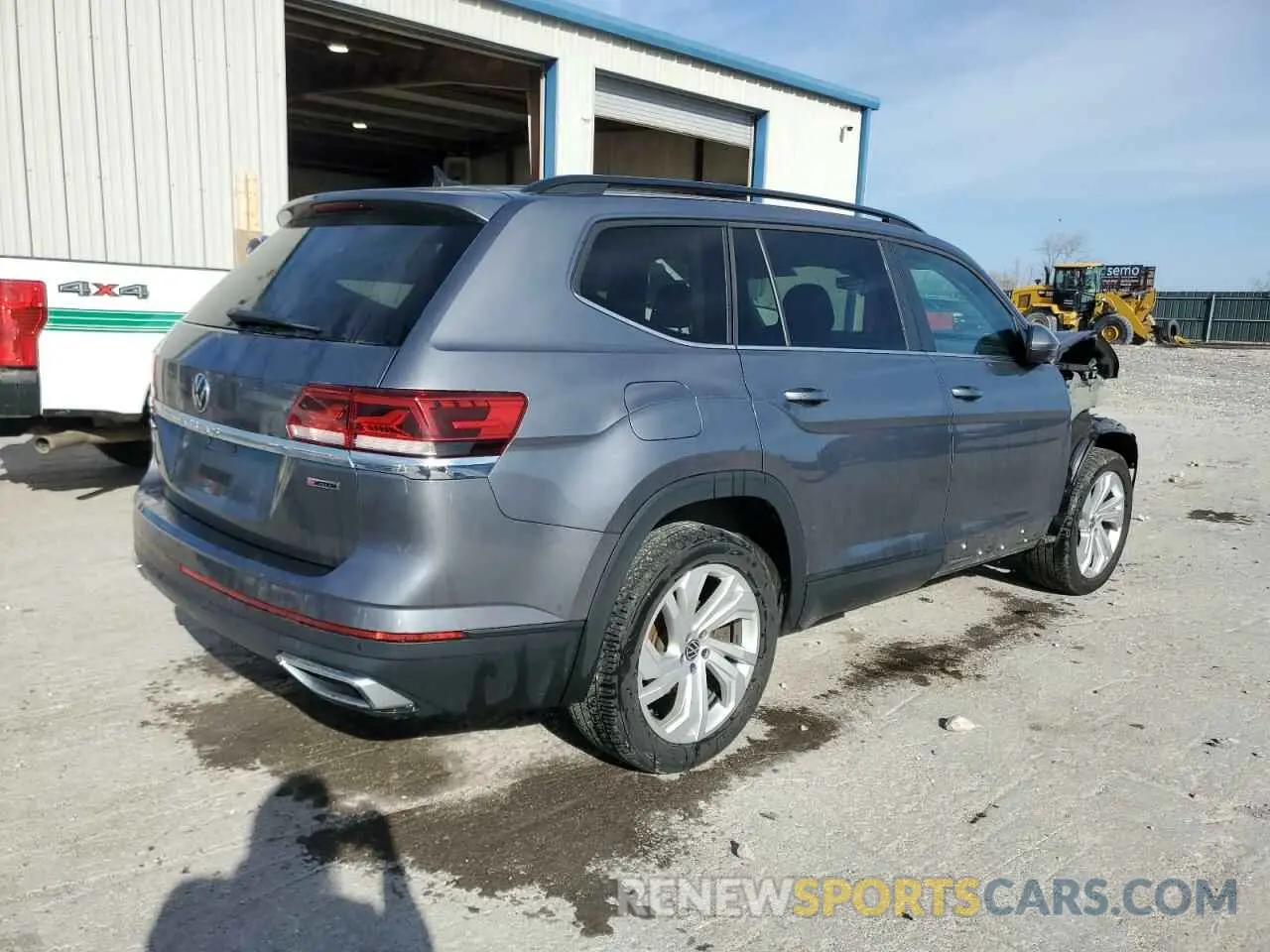 3 Photograph of a damaged car 1V2HR2CA2MC545631 VOLKSWAGEN ATLAS 2021