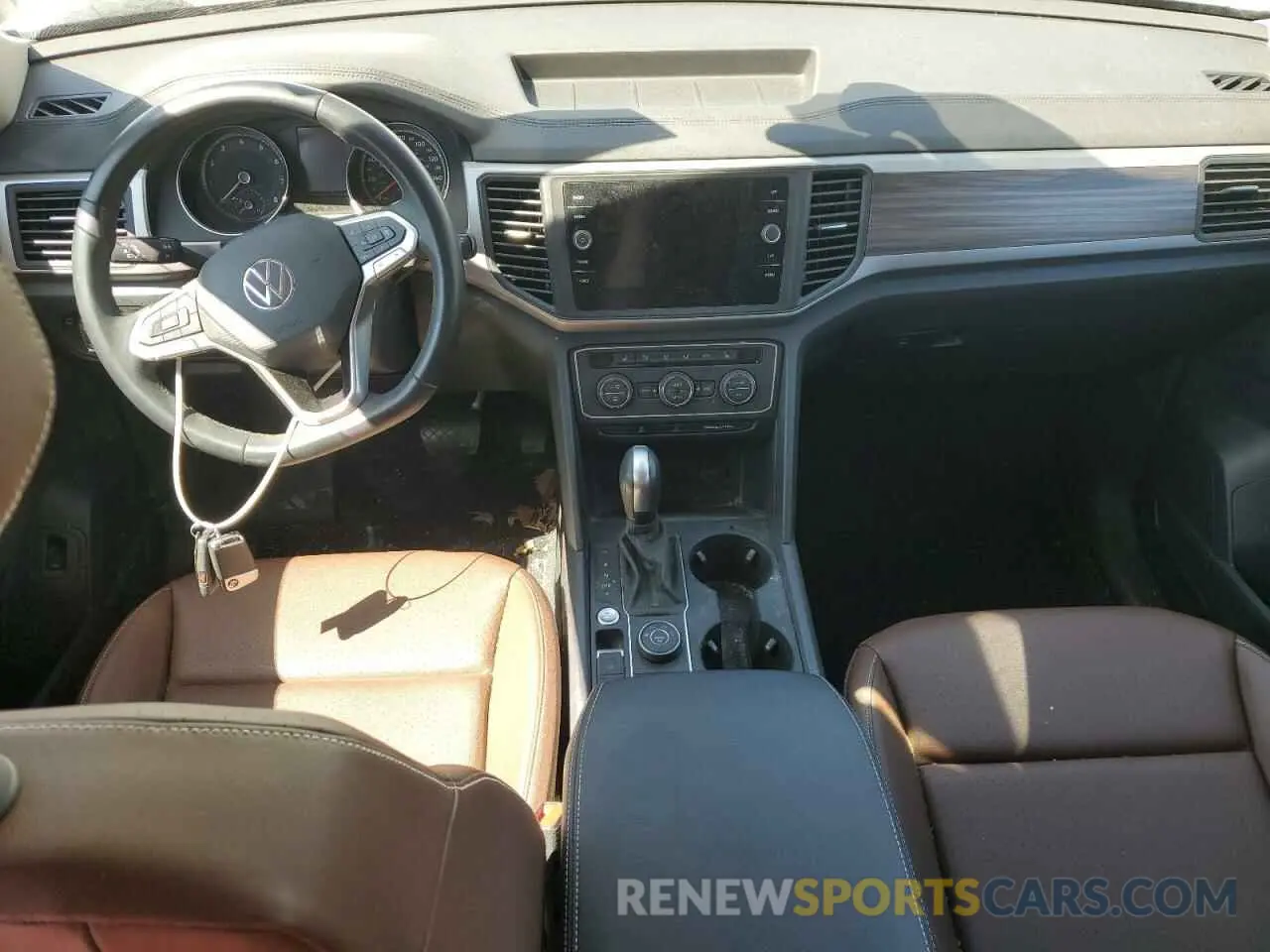 8 Photograph of a damaged car 1V2HR2CA3MC503078 VOLKSWAGEN ATLAS 2021