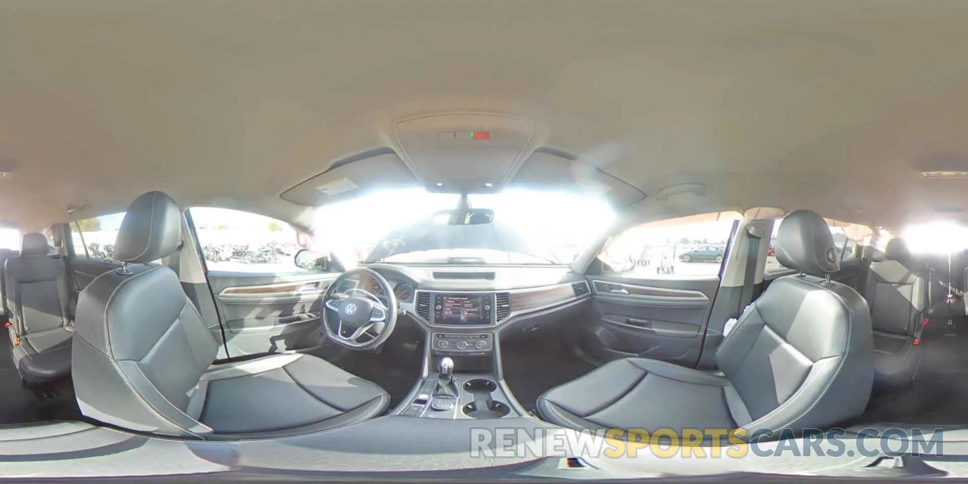 14 Photograph of a damaged car 1V2HR2CA4MC501324 VOLKSWAGEN ATLAS 2021