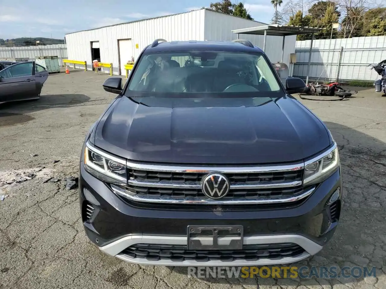 5 Photograph of a damaged car 1V2HR2CA4MC501324 VOLKSWAGEN ATLAS 2021