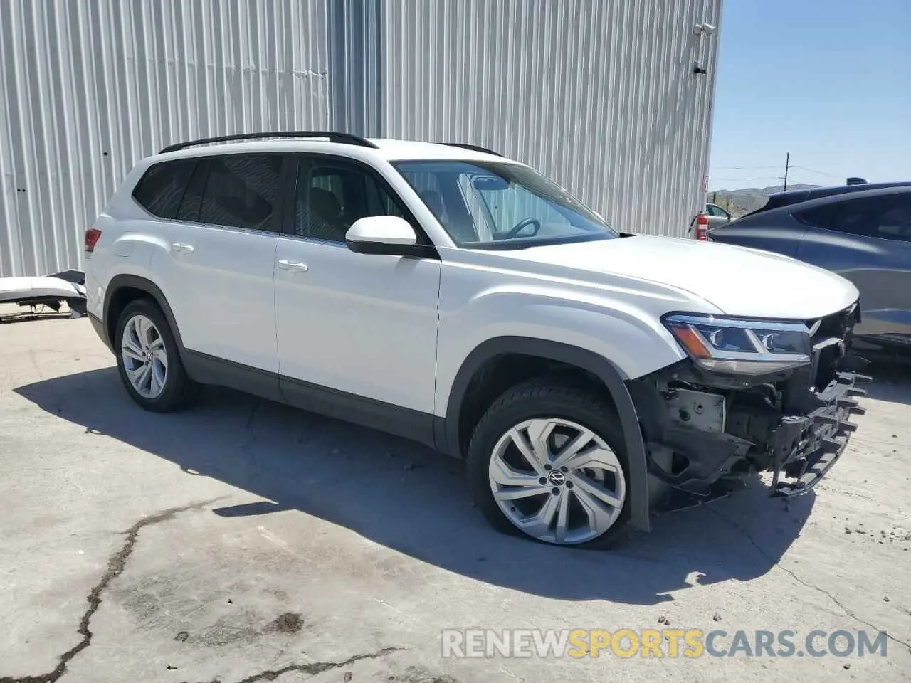 4 Photograph of a damaged car 1V2HR2CA4MC568201 VOLKSWAGEN ATLAS 2021