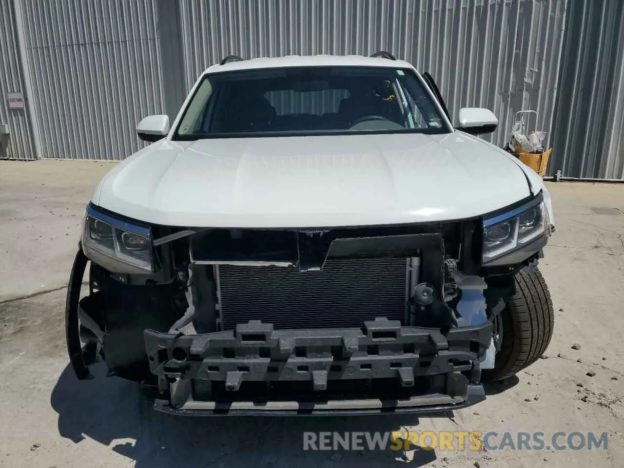 5 Photograph of a damaged car 1V2HR2CA4MC568201 VOLKSWAGEN ATLAS 2021