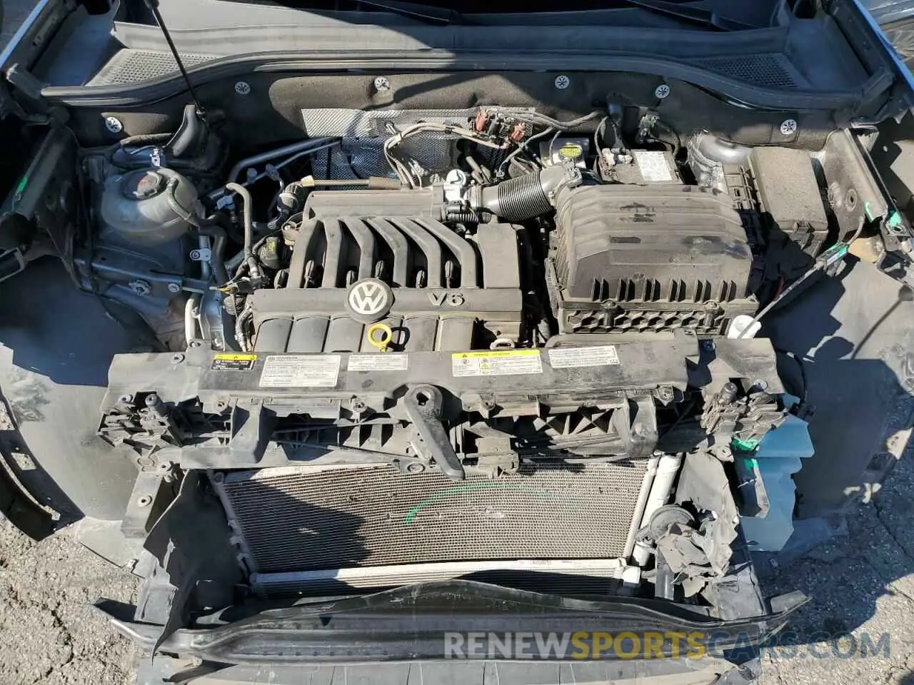 12 Photograph of a damaged car 1V2HR2CA4MC580994 VOLKSWAGEN ATLAS 2021