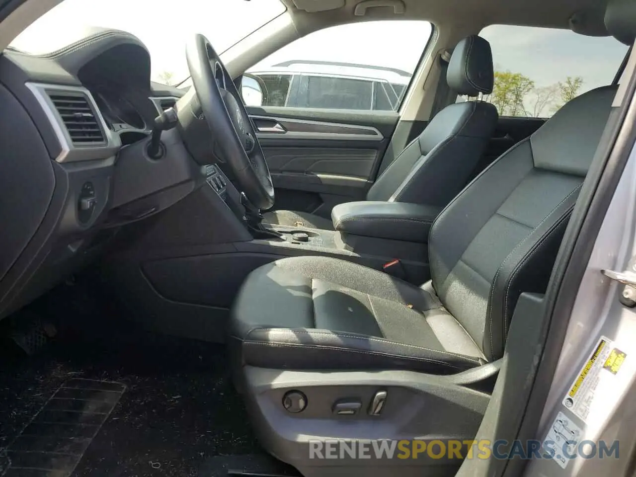 7 Photograph of a damaged car 1V2HR2CA6MC542411 VOLKSWAGEN ATLAS 2021