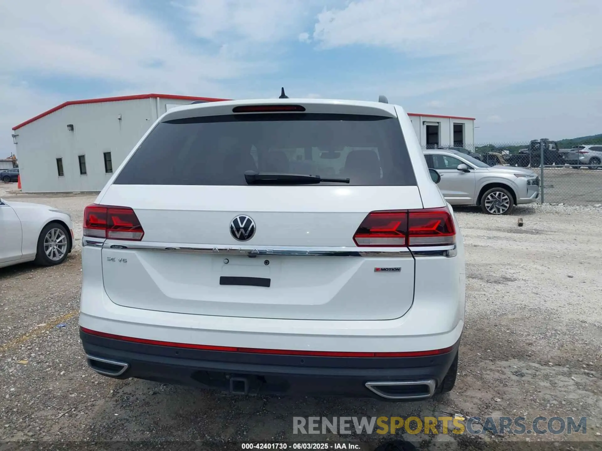 16 Photograph of a damaged car 1V2HR2CA7MC556625 VOLKSWAGEN ATLAS 2021