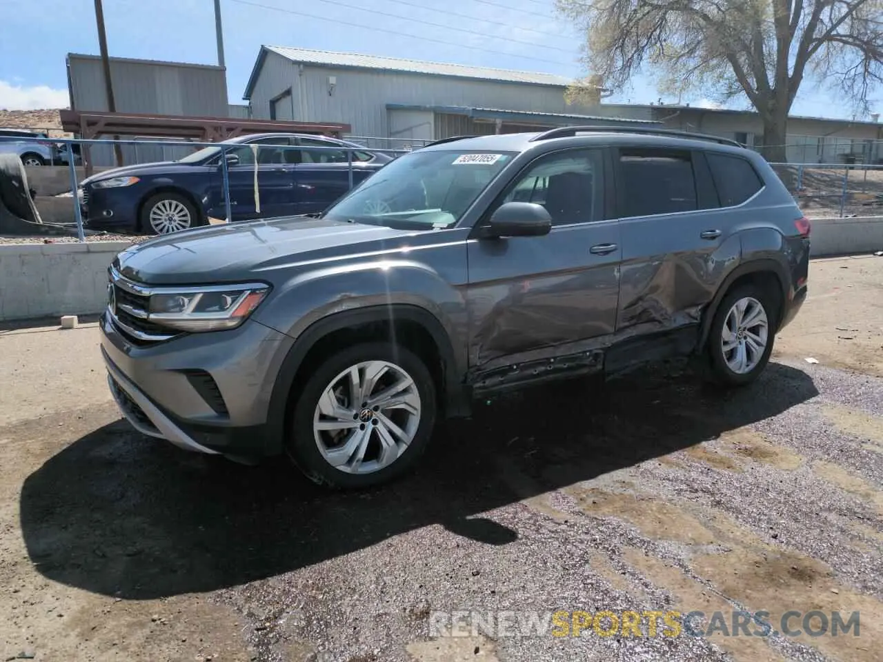 1 Photograph of a damaged car 1V2HR2CAXMC539821 VOLKSWAGEN ATLAS 2021