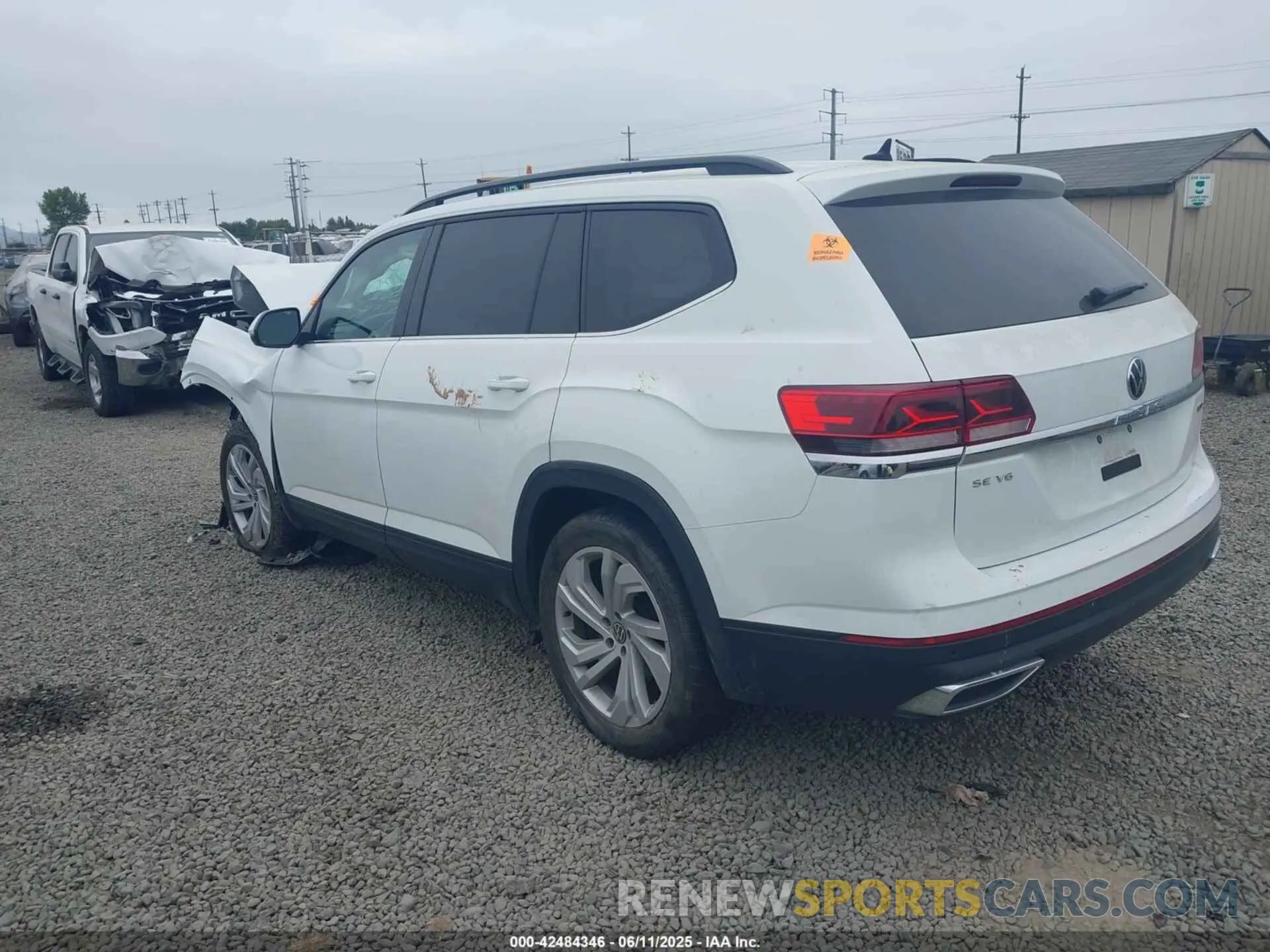 3 Photograph of a damaged car 1V2HR2CAXMC549460 VOLKSWAGEN ATLAS 2021