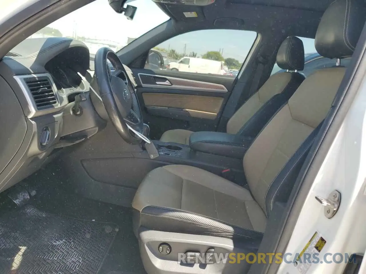 7 Фотография поврежденного автомобиля 1V2JE2CA5MC240542 VOLKSWAGEN ATLAS 2021