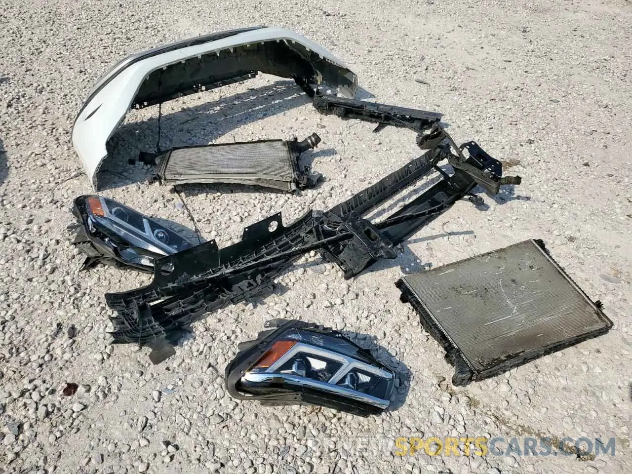 13 Photograph of a damaged car 1V2JP2CA9MC545925 VOLKSWAGEN ATLAS 2021