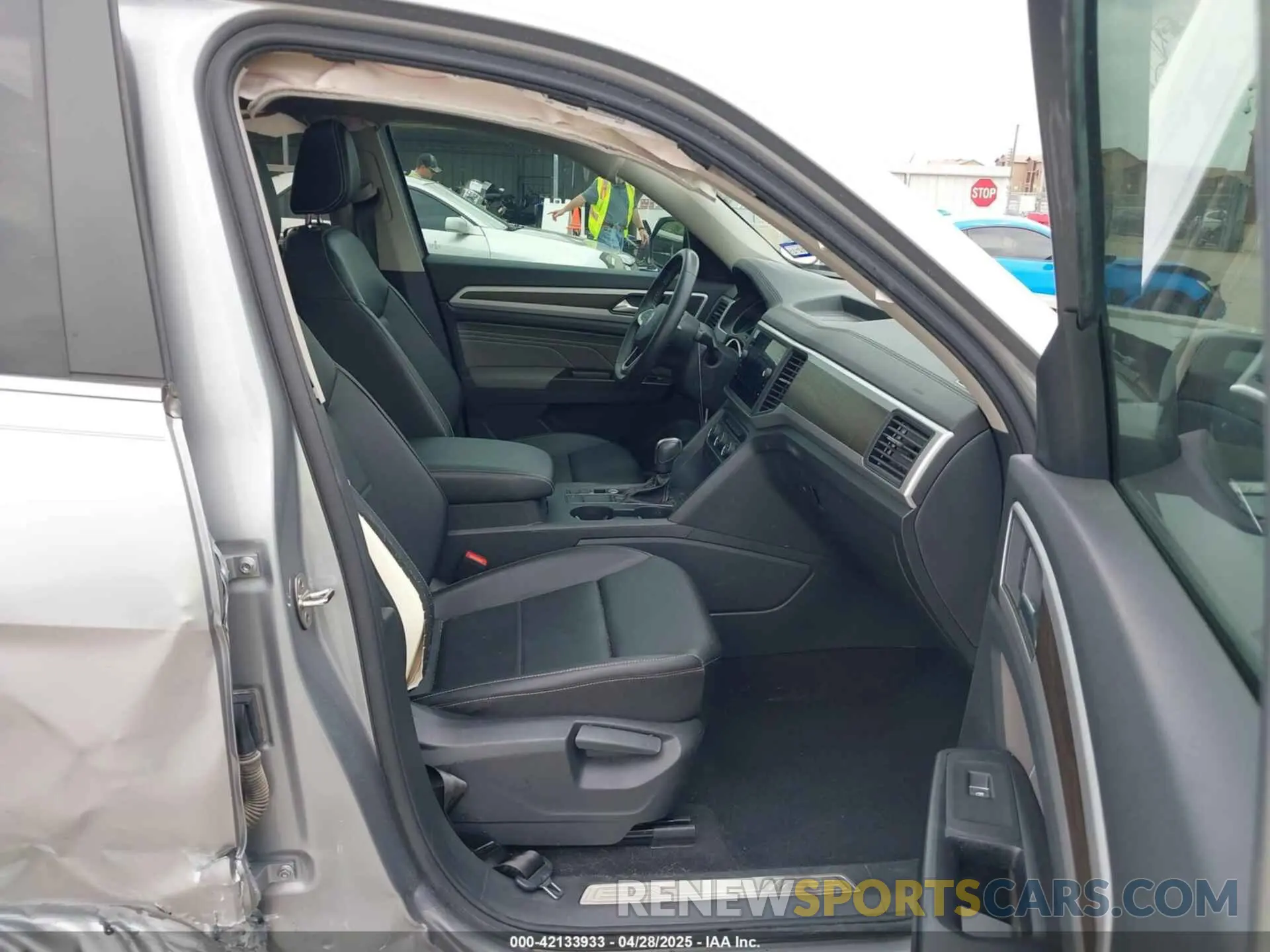 5 Фотография поврежденного автомобиля 1V2JR2CA2MC539992 VOLKSWAGEN ATLAS 2021