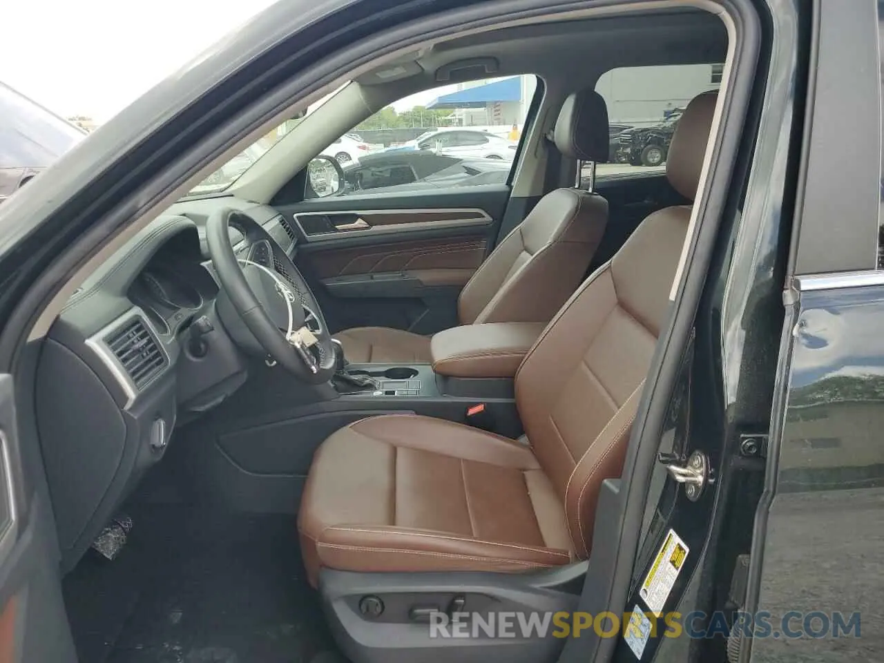 7 Photograph of a damaged car 1V2JR2CA4MC594332 VOLKSWAGEN ATLAS 2021