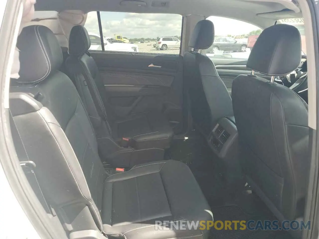 11 Photograph of a damaged car 1V2JR2CA8MC565822 VOLKSWAGEN ATLAS 2021