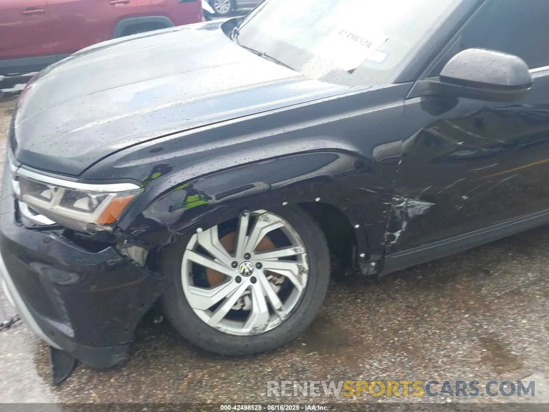 6 Photograph of a damaged car 1V2JR2CA9MC595833 VOLKSWAGEN ATLAS 2021